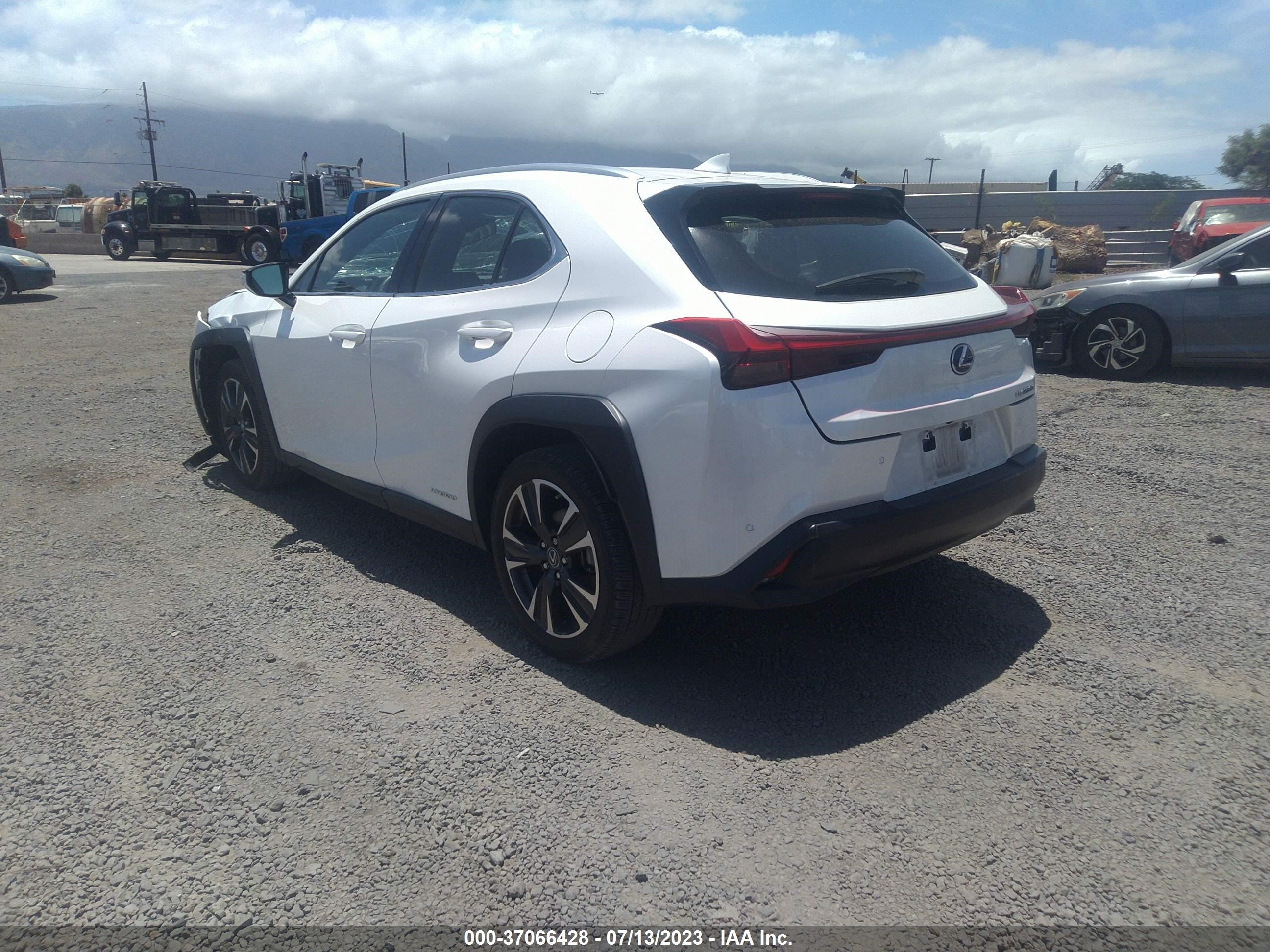 Photo 2 VIN: JTHY6JBH9K2011305 - LEXUS UX 