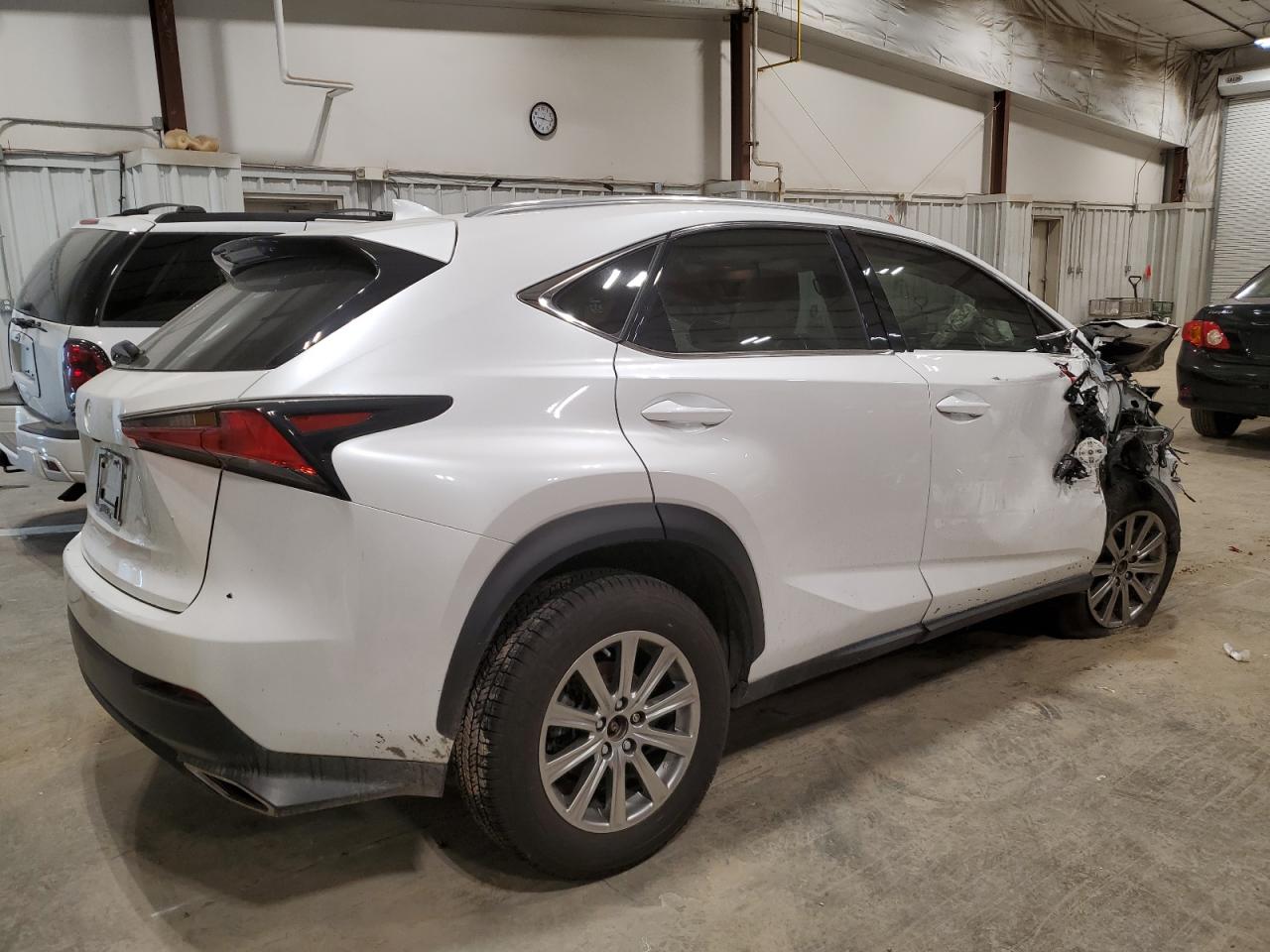 Photo 2 VIN: JTJAARDZ9L5009976 - LEXUS NX 