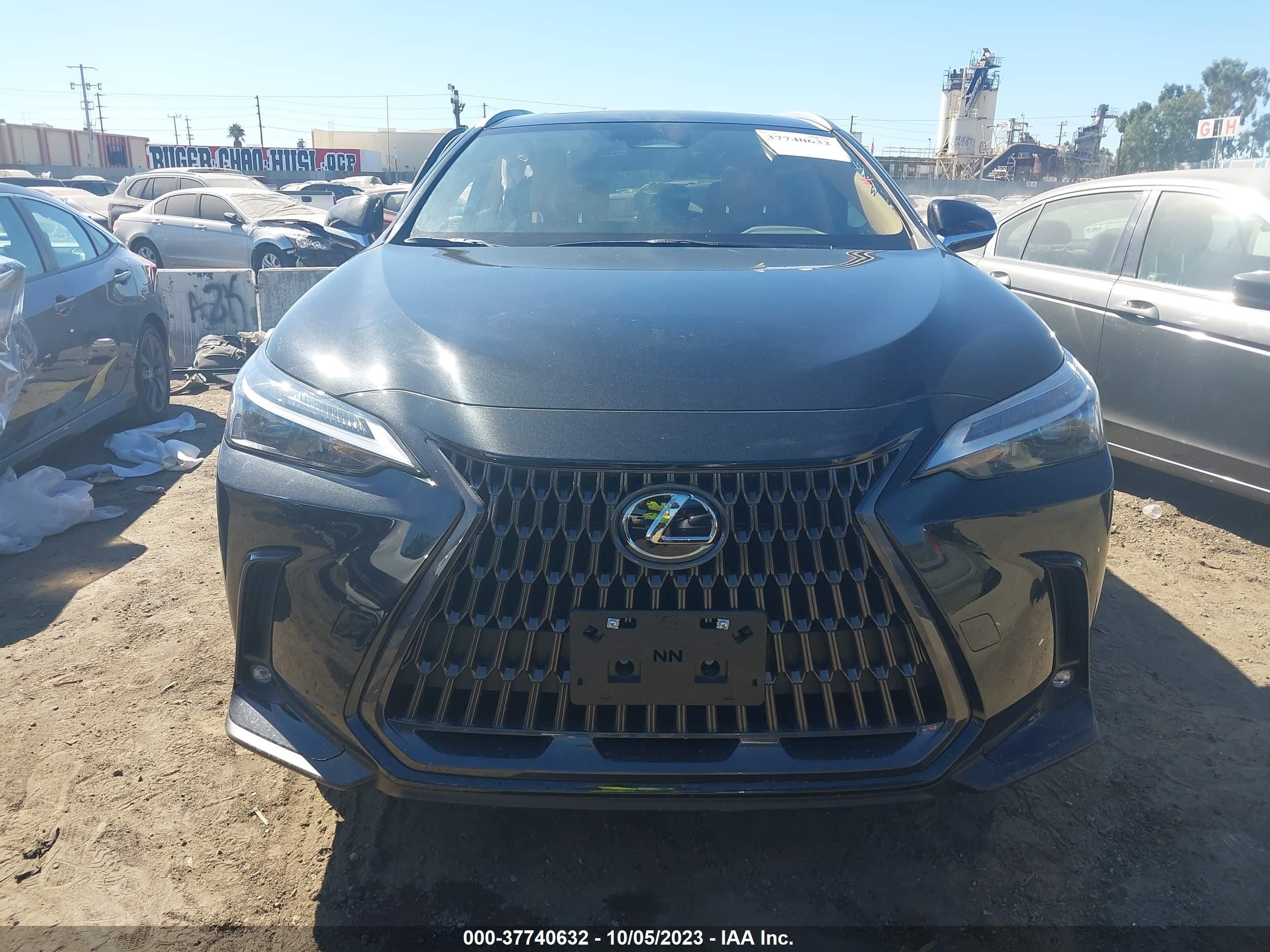 Photo 12 VIN: JTJAKCEZ3P5007123 - LEXUS NX 