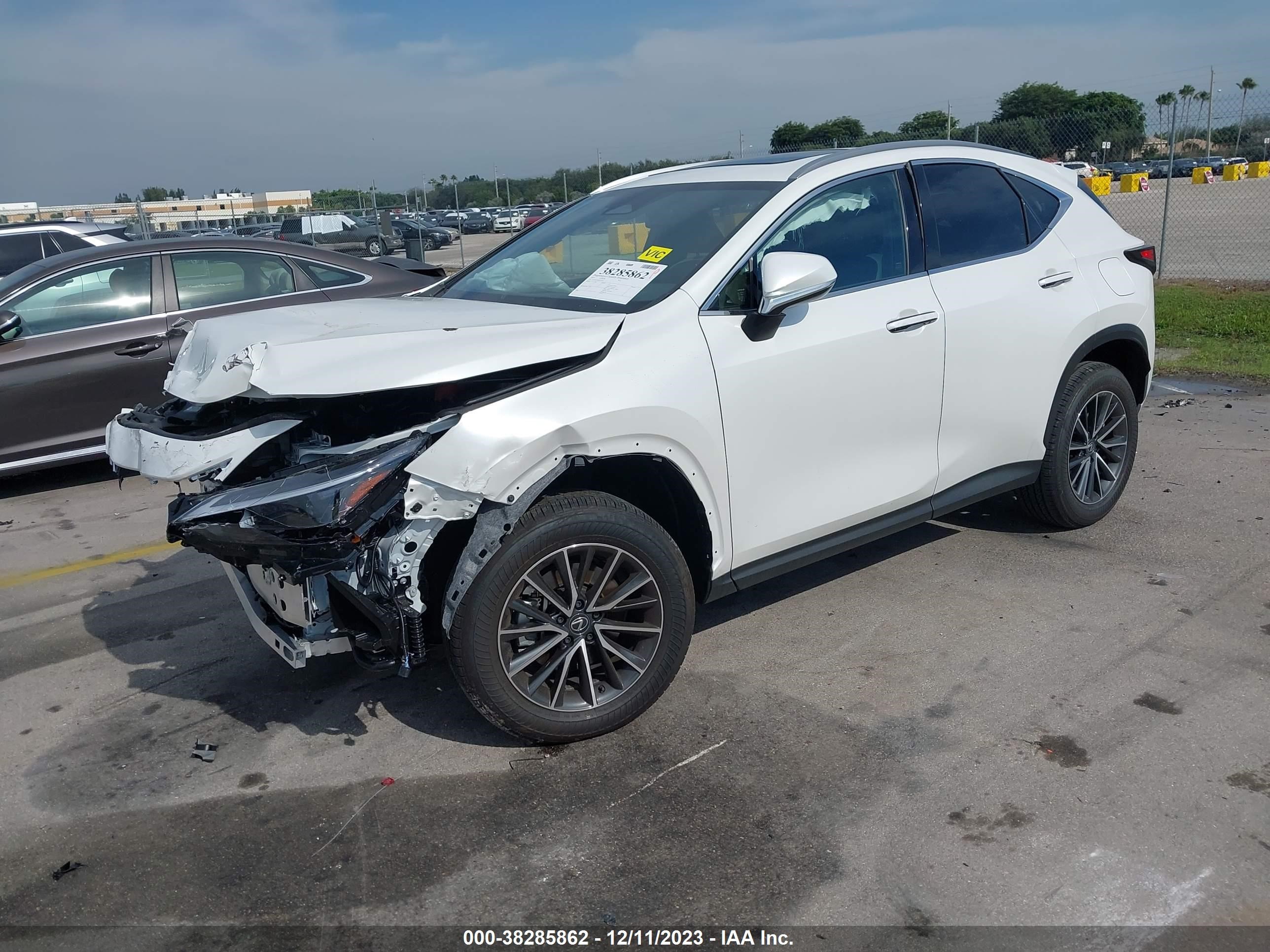 Photo 1 VIN: JTJAKCEZ4R2022475 - LEXUS NX 