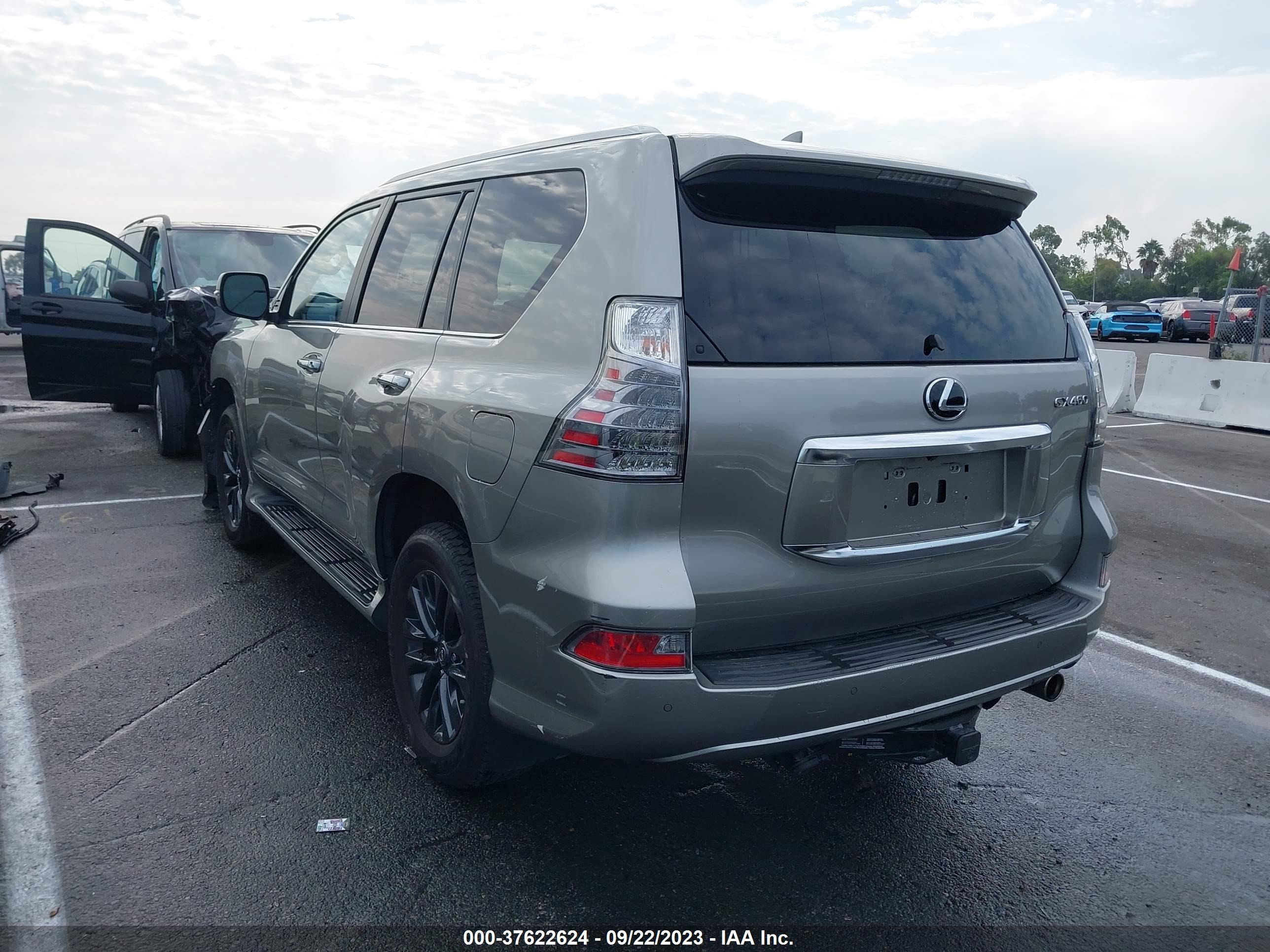 Photo 2 VIN: JTJAM7BX2M5300897 - LEXUS GX 