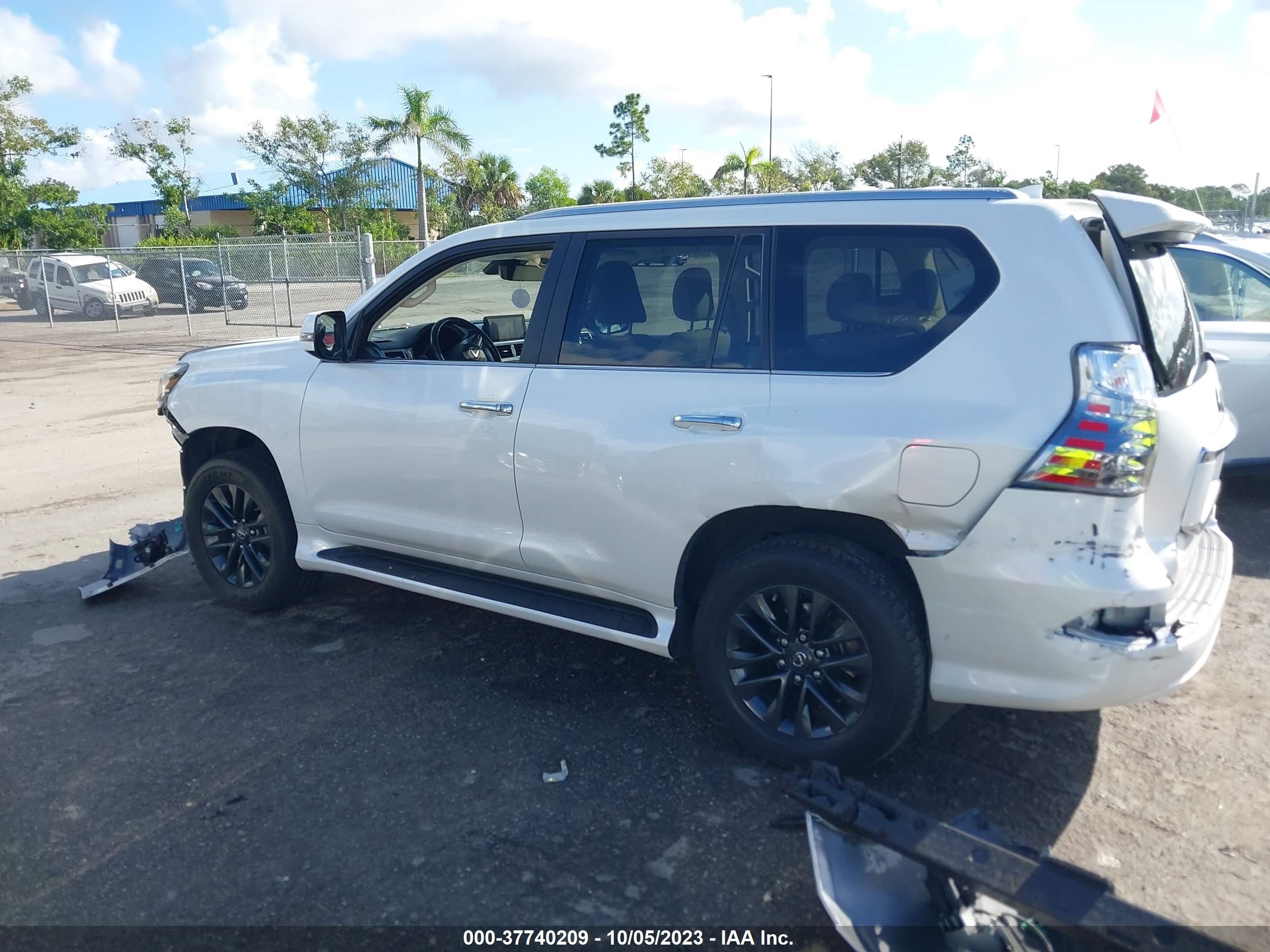 Photo 13 VIN: JTJAM7BX3N5329651 - LEXUS GX 