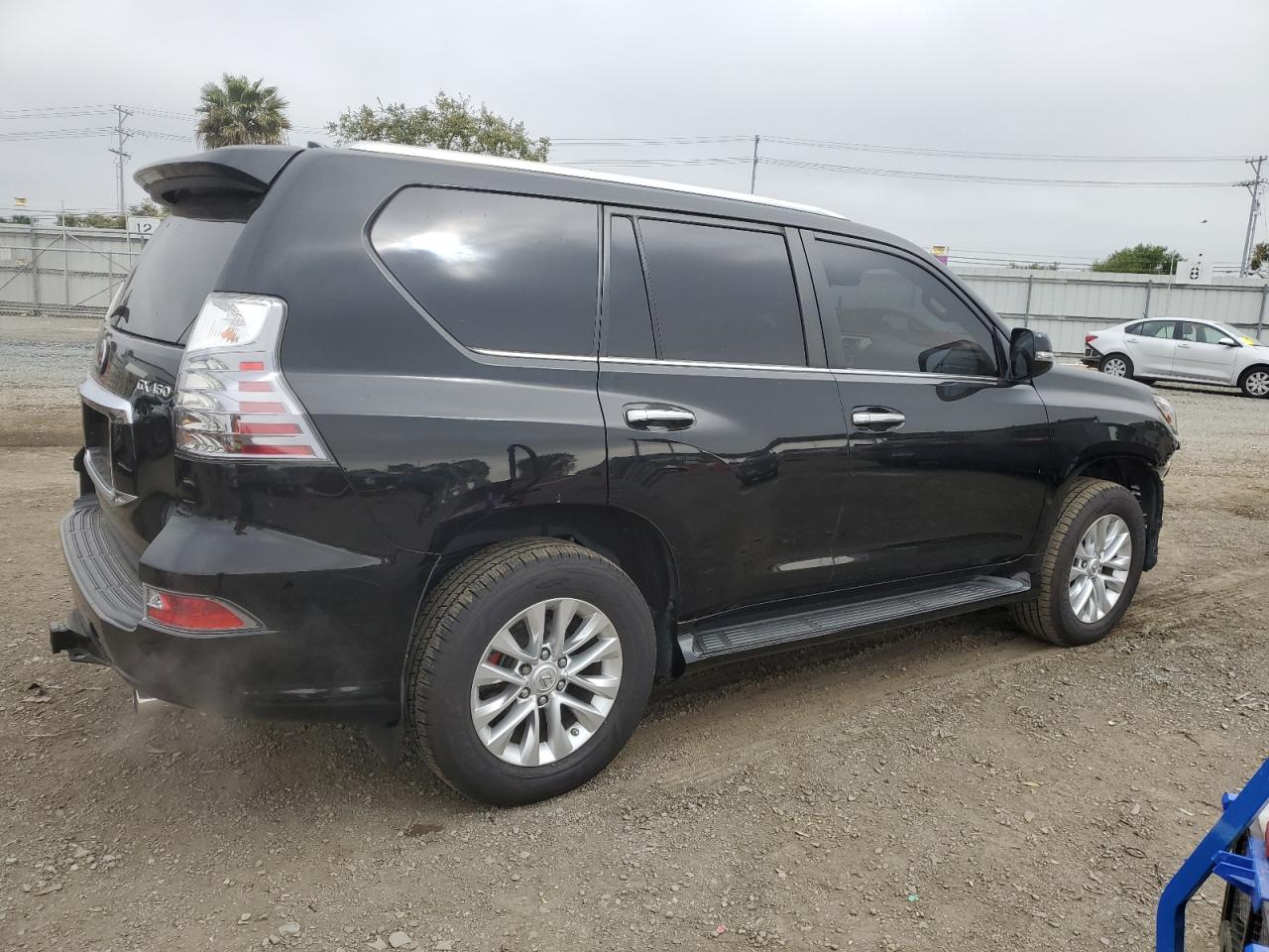 Photo 2 VIN: JTJAM7BX4M5268034 - LEXUS GX 