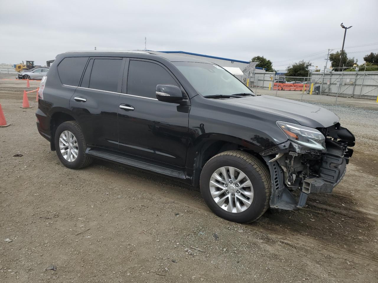 Photo 3 VIN: JTJAM7BX4M5268034 - LEXUS GX 