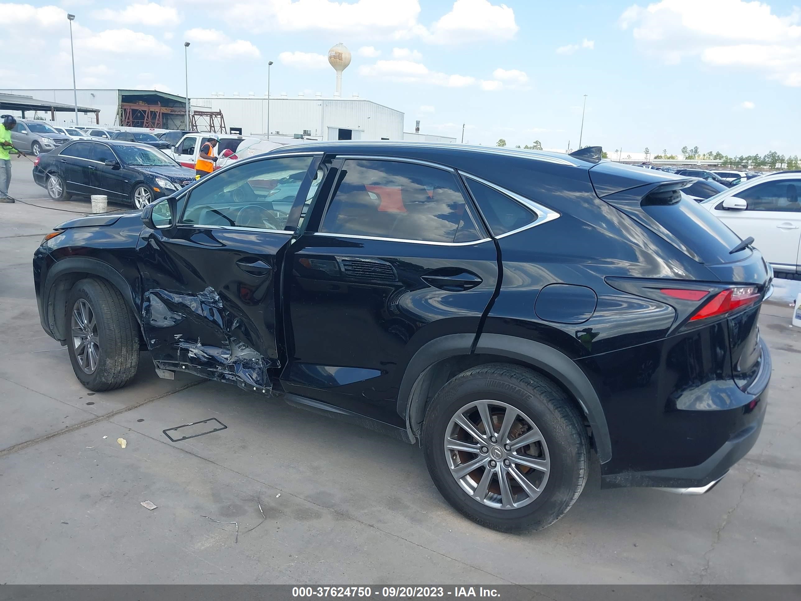 Photo 13 VIN: JTJBARBZ2F2002235 - LEXUS NX 