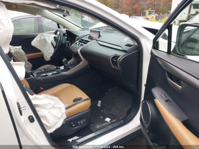 Photo 4 VIN: JTJBARBZ2H2147956 - LEXUS NX 200T 