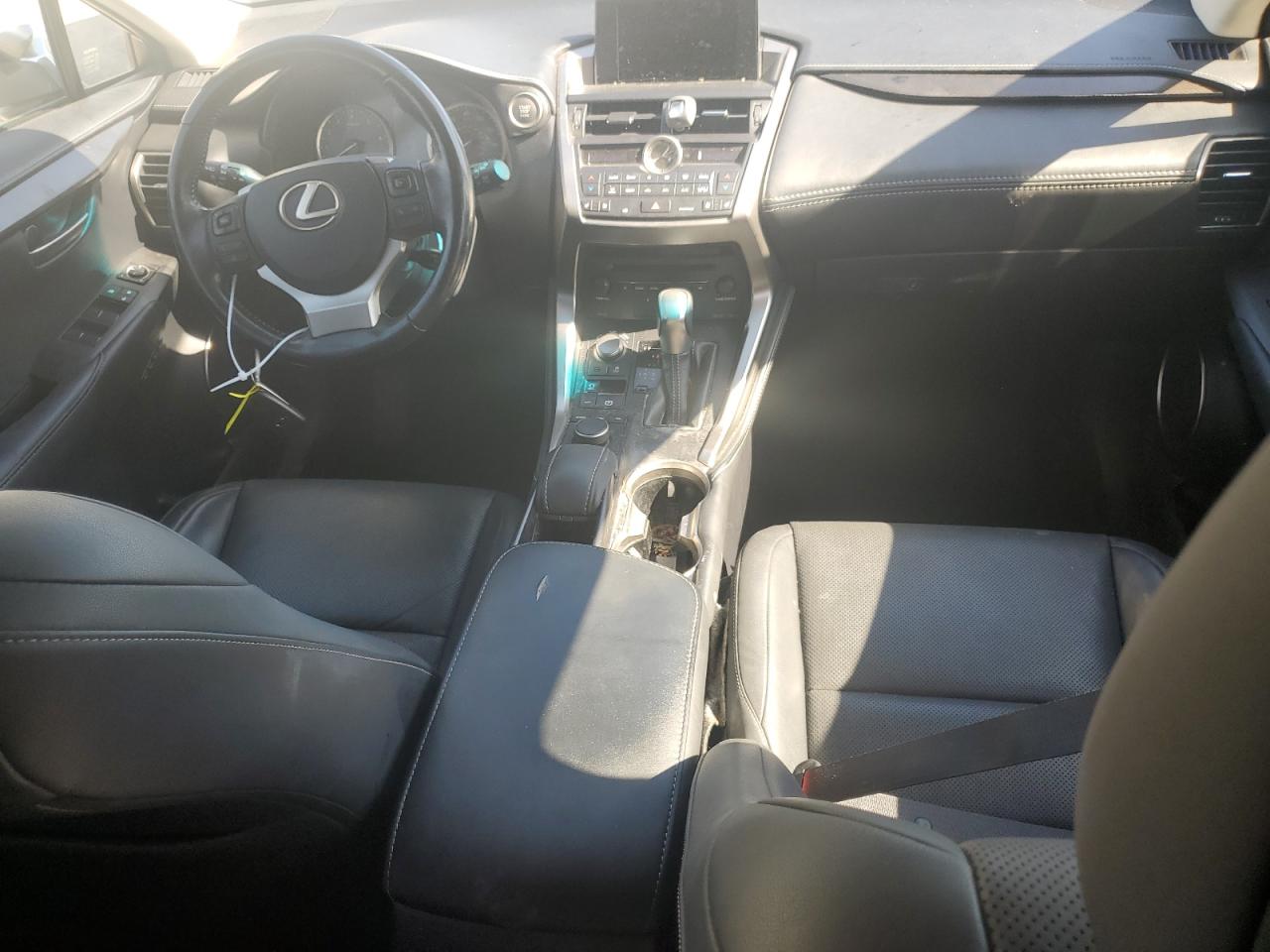 Photo 7 VIN: JTJBARBZ3H2102279 - LEXUS NX 