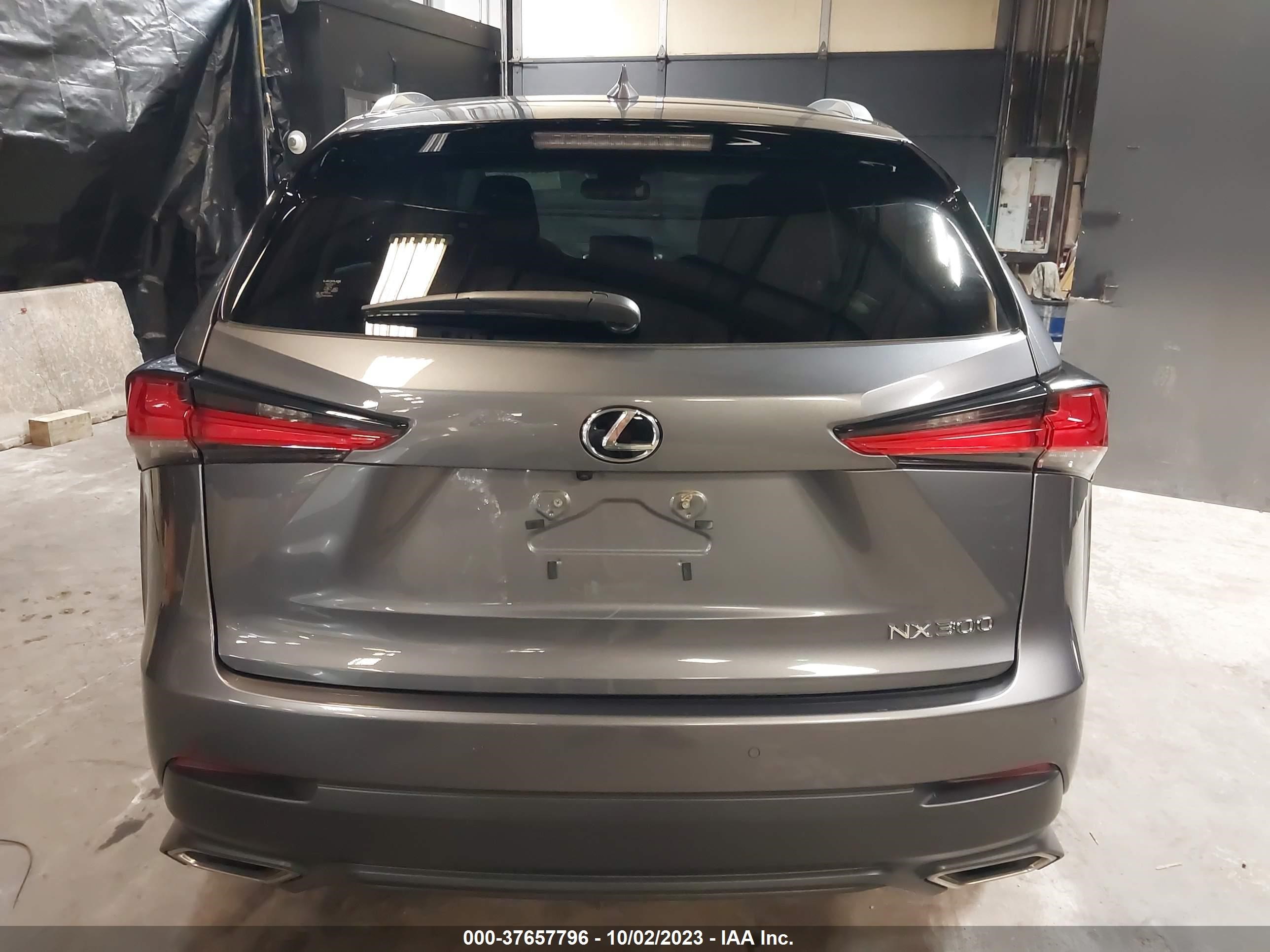 Photo 15 VIN: JTJBARBZ9J2150925 - LEXUS NX 