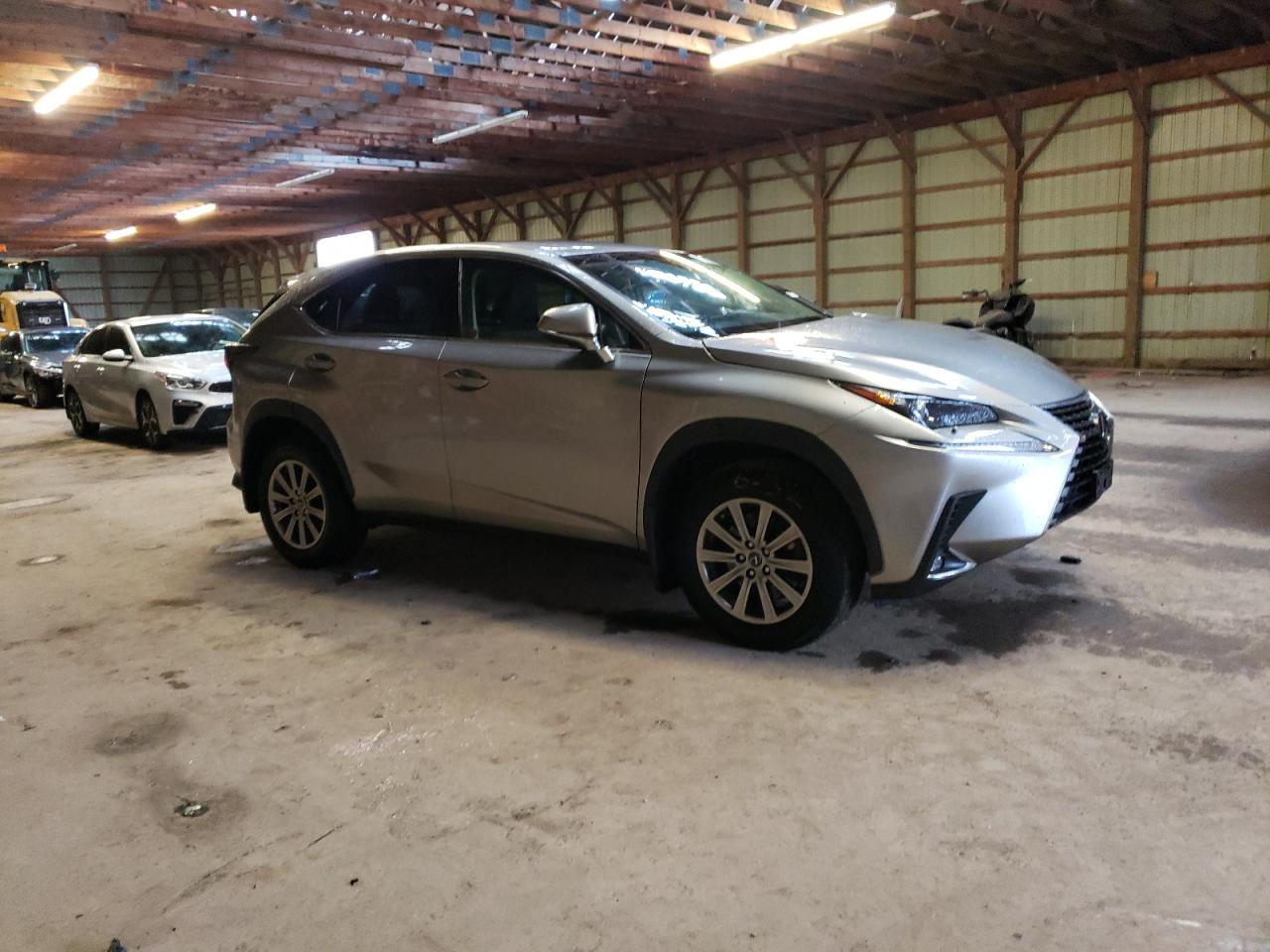 Photo 3 VIN: JTJBARBZXK2216996 - LEXUS NX 