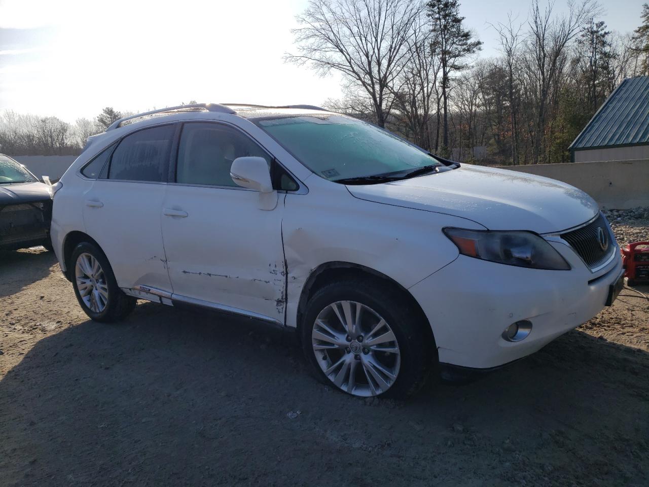 Photo 3 VIN: JTJBC1BA5B2044902 - LEXUS RX 