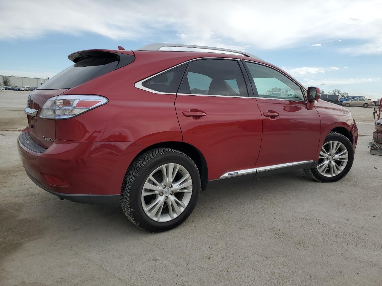 Photo 2 VIN: JTJBC1BA8A2401780 - LEXUS RX 