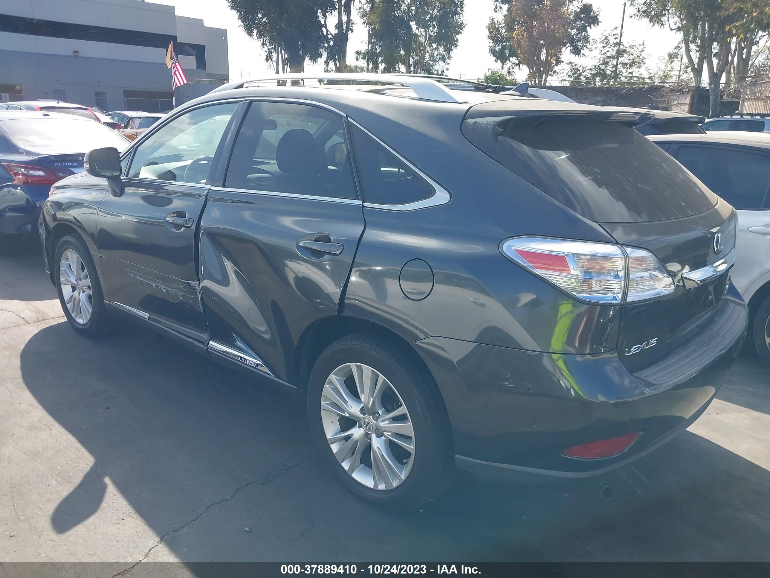 Photo 2 VIN: JTJBC1BA8A2411693 - LEXUS RX 