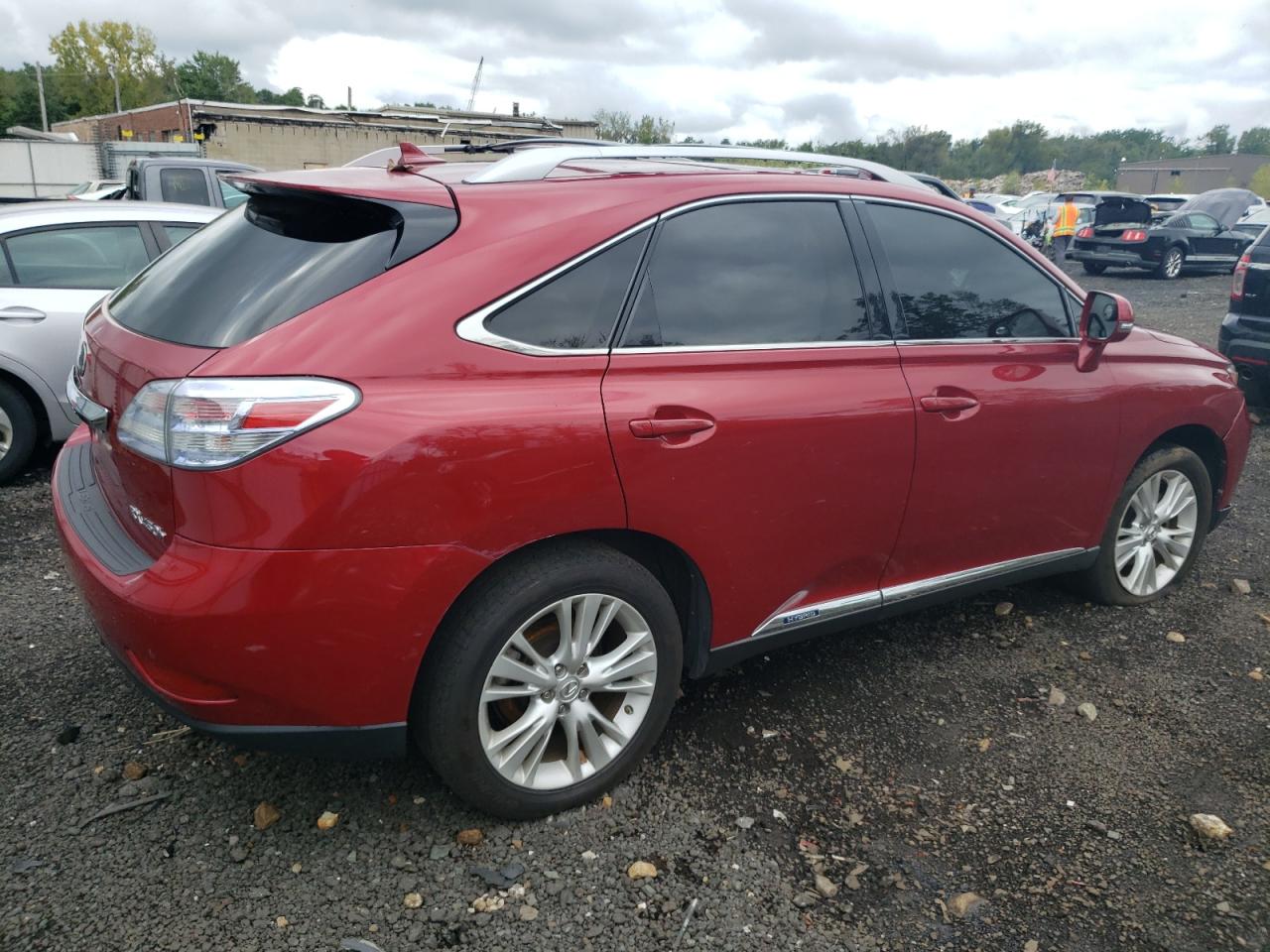 Photo 2 VIN: JTJBC1BA8B2040326 - LEXUS RX 