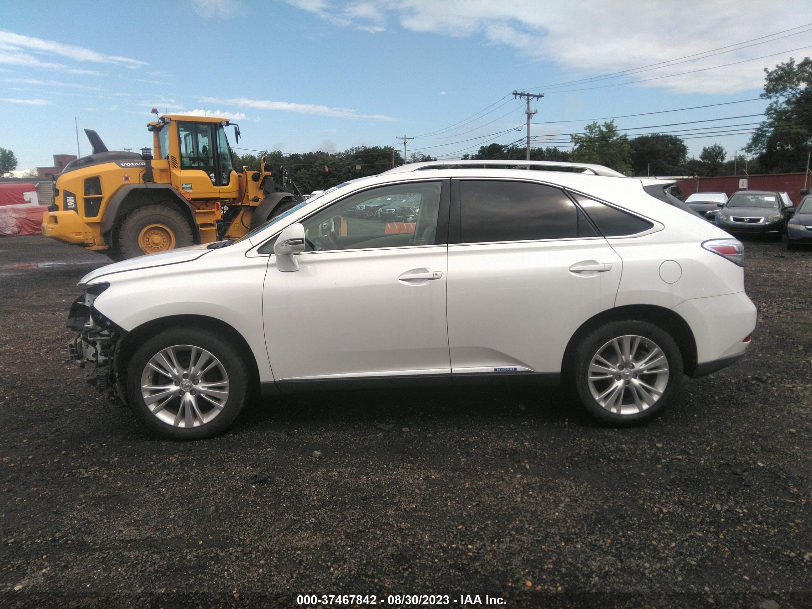 Photo 13 VIN: JTJBC1BA8C2432546 - LEXUS RX 