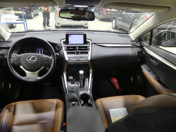 Photo 7 VIN: JTJBJRBZ402061388 - LEXUS NX 300H 