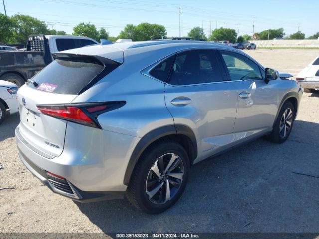 Photo 3 VIN: JTJBJRBZ4J2095655 - LEXUS NX 300H 