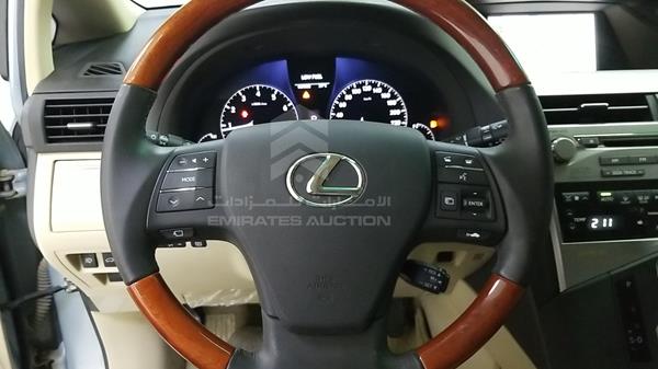 Photo 13 VIN: JTJBK11A8A2007345 - LEXUS RX 350 