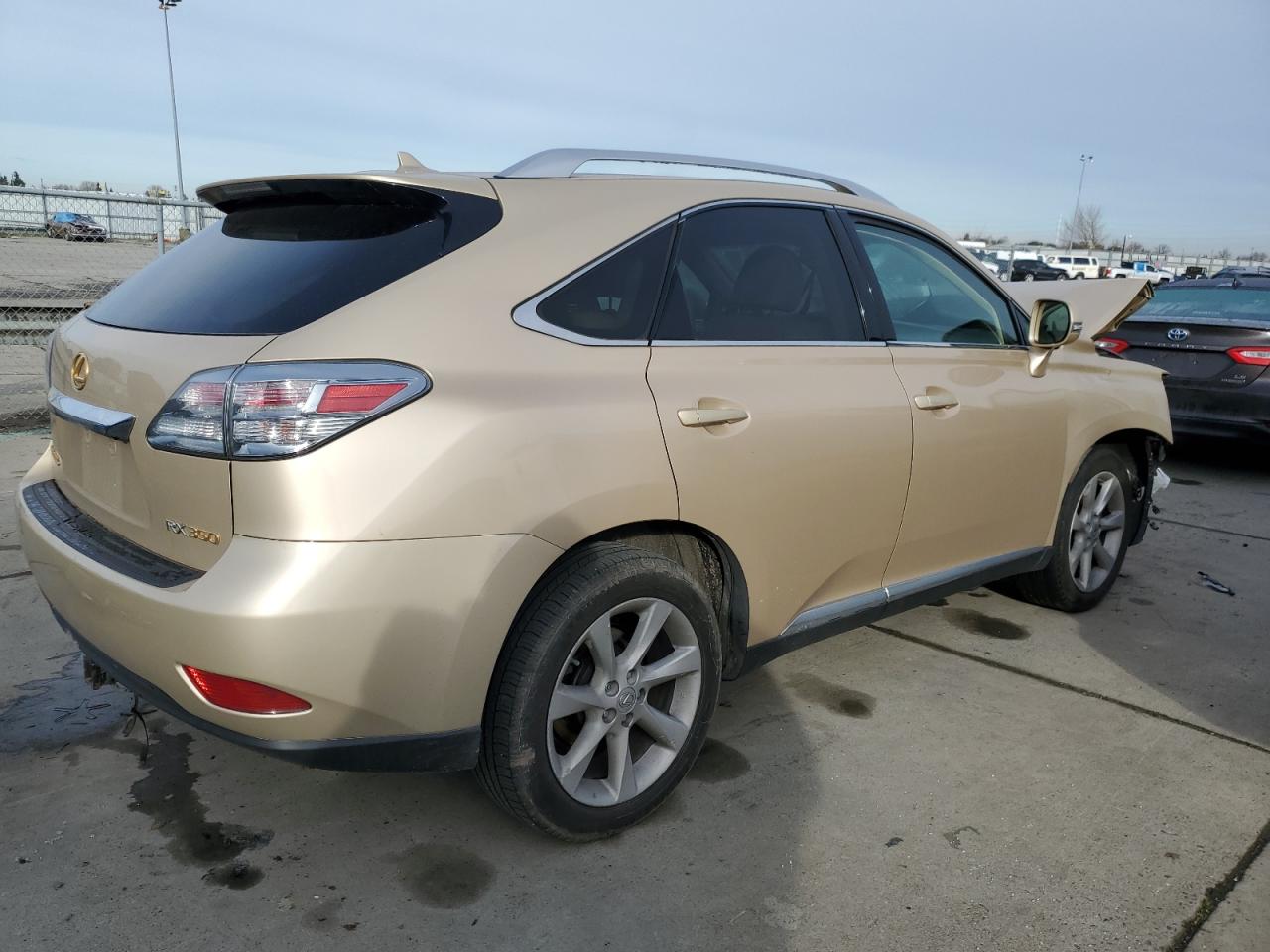 Photo 2 VIN: JTJBK1BA0A2410010 - LEXUS RX 