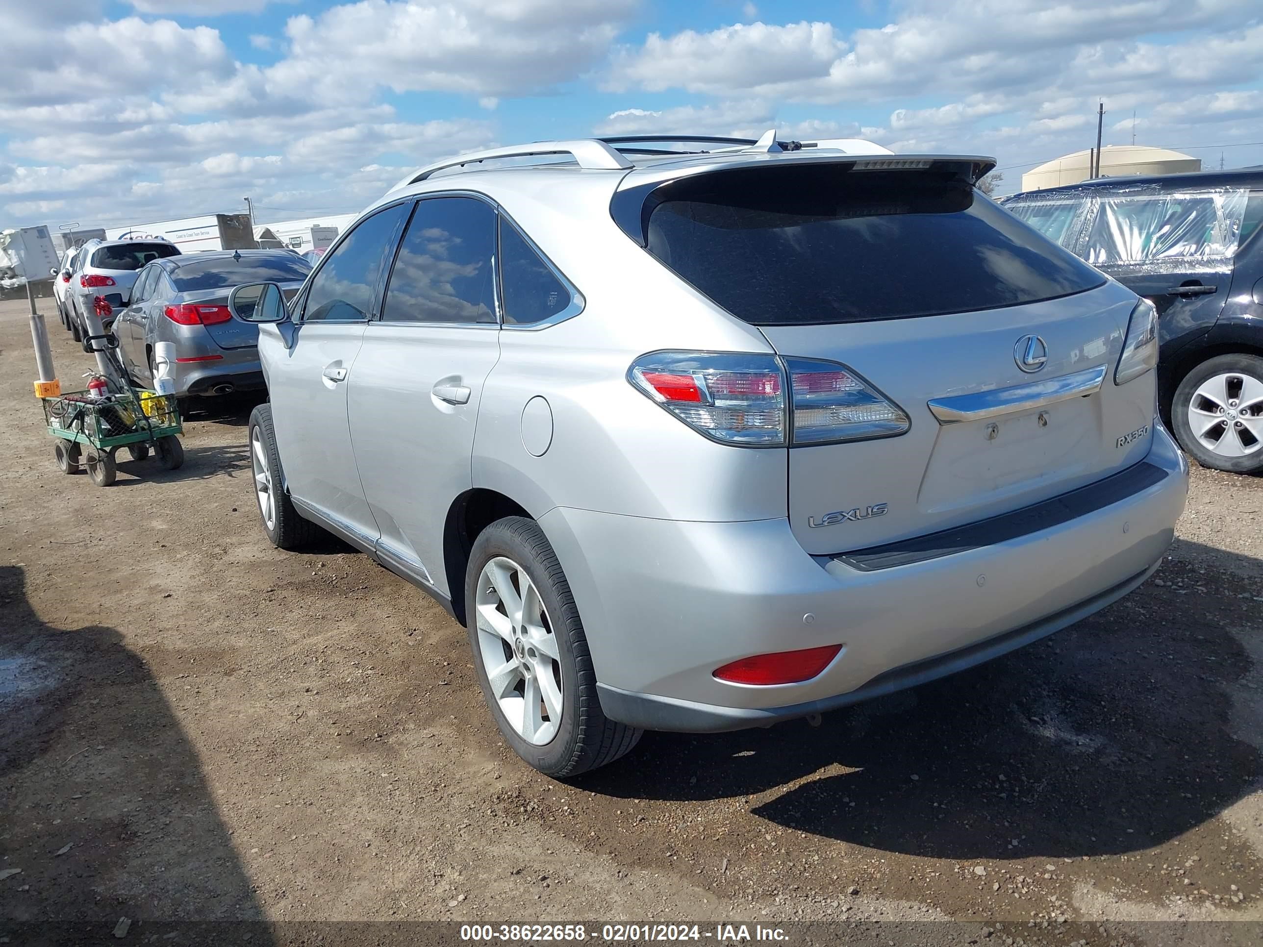 Photo 2 VIN: JTJBK1BA3A2412060 - LEXUS RX 