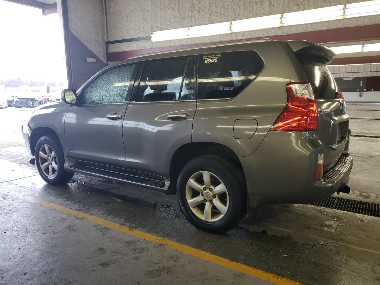 Photo 1 VIN: JTJBM7FX0A5003427 - LEXUS GX 