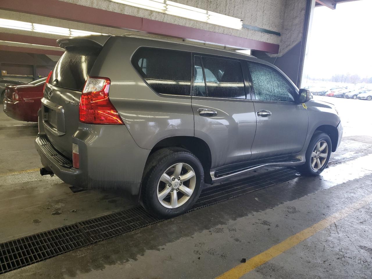 Photo 2 VIN: JTJBM7FX0A5003427 - LEXUS GX 