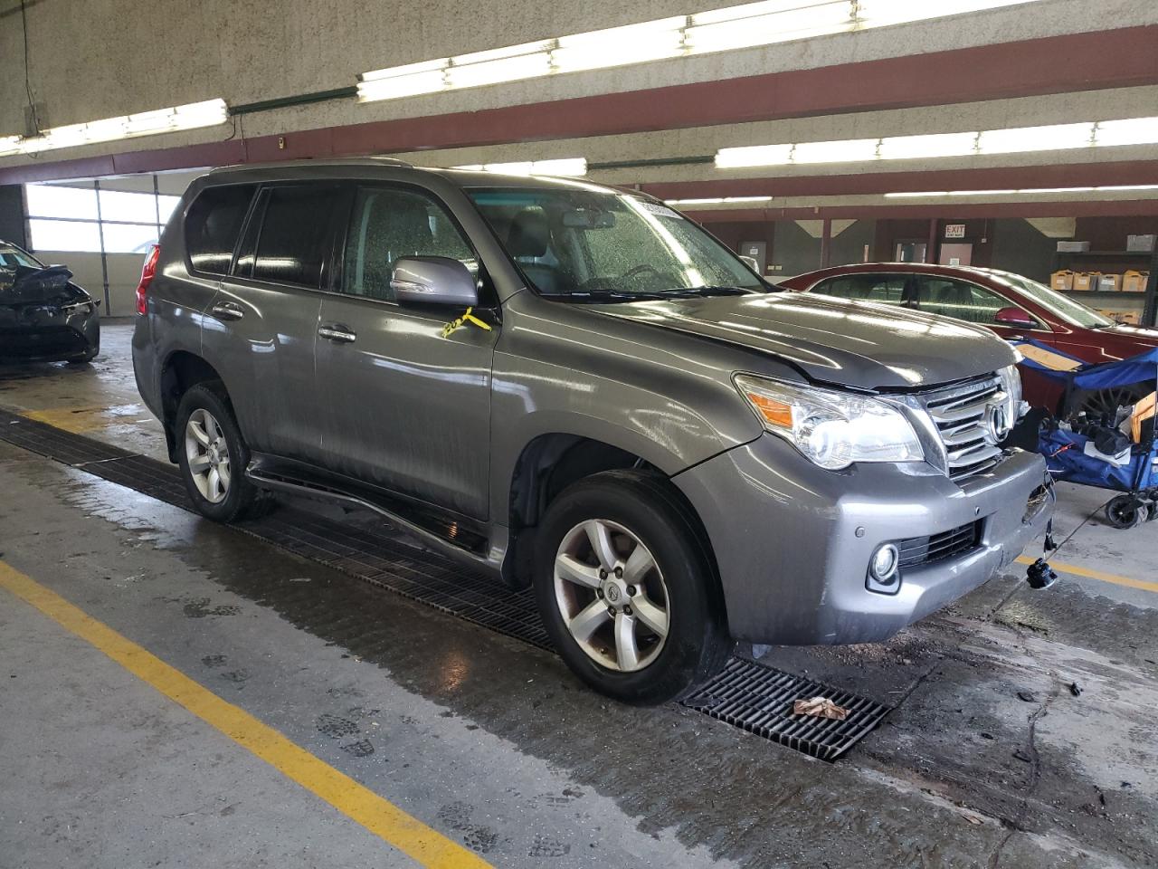 Photo 3 VIN: JTJBM7FX0A5003427 - LEXUS GX 