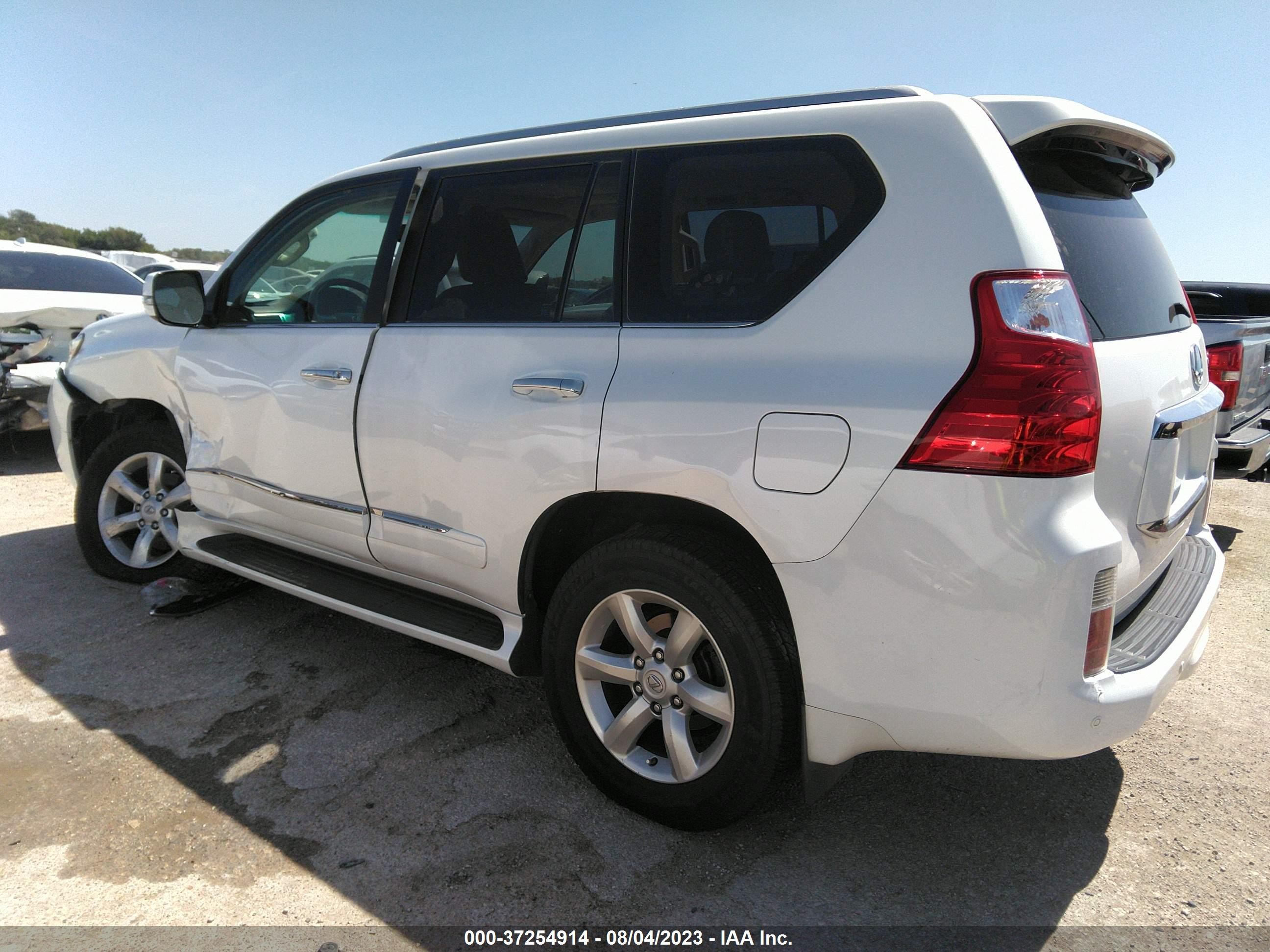 Photo 2 VIN: JTJBM7FX0D5050168 - LEXUS GX 