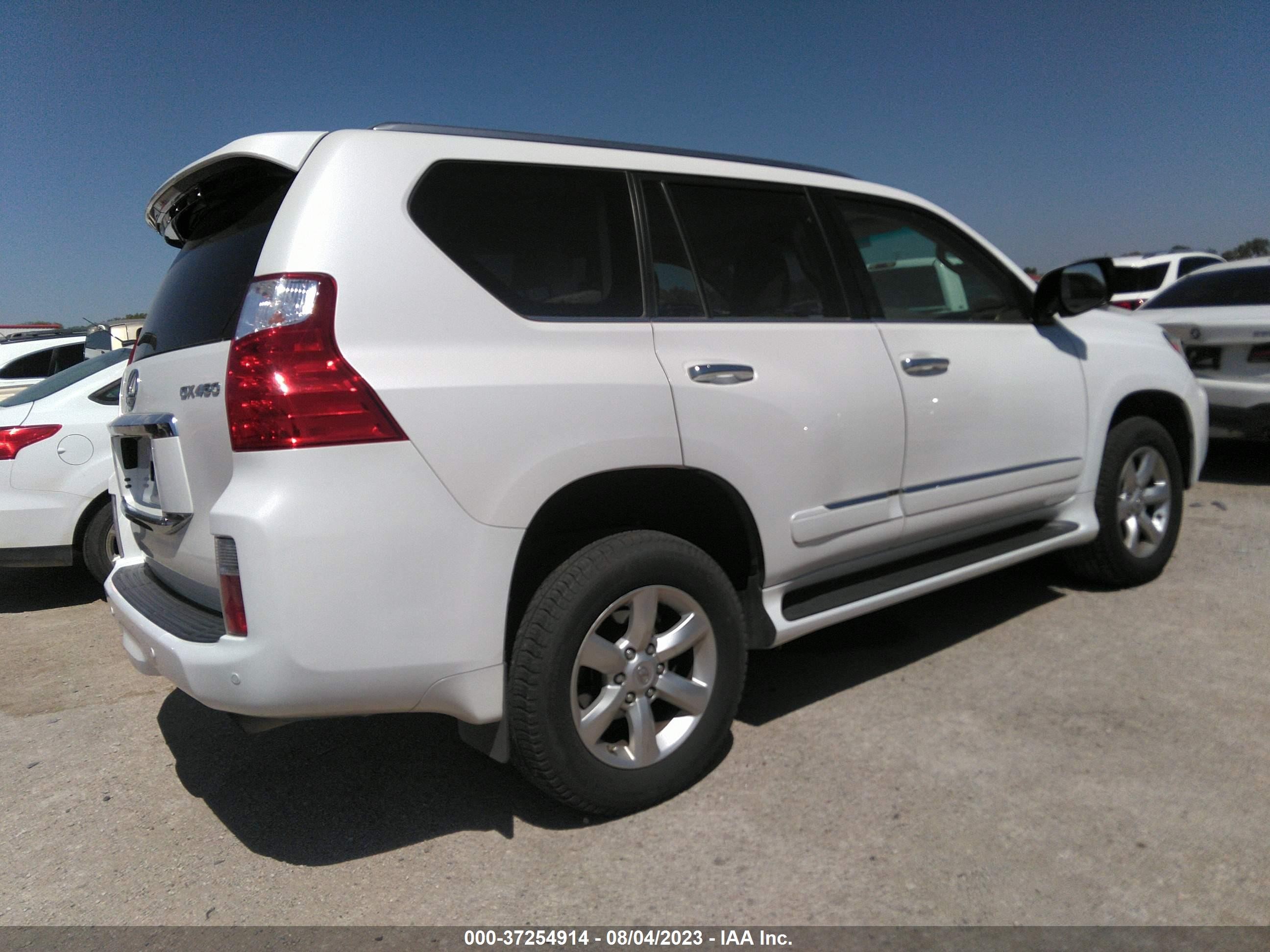 Photo 3 VIN: JTJBM7FX0D5050168 - LEXUS GX 