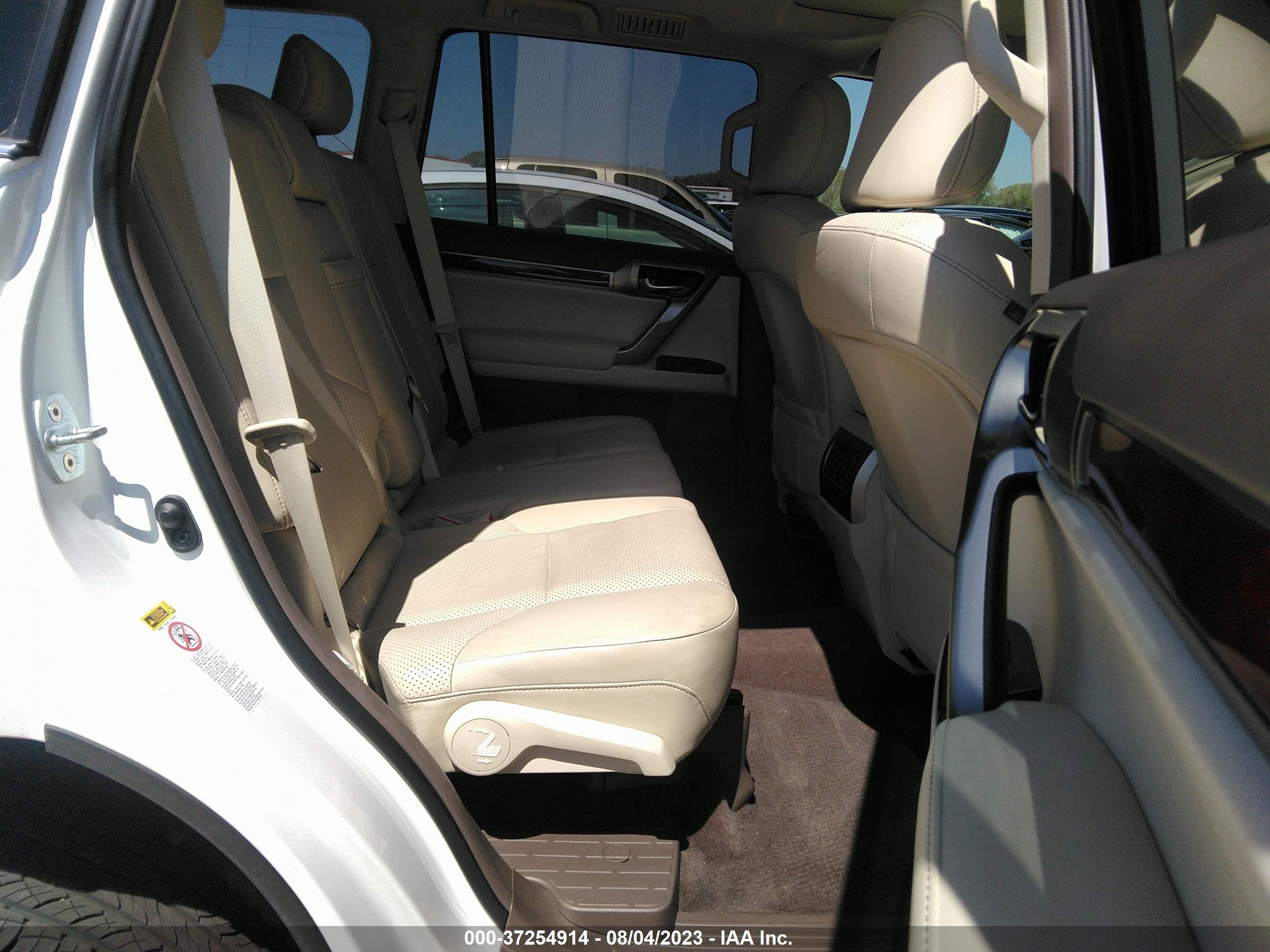 Photo 7 VIN: JTJBM7FX0D5050168 - LEXUS GX 