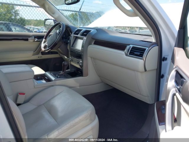 Photo 4 VIN: JTJBM7FX0J5188207 - LEXUS GX 