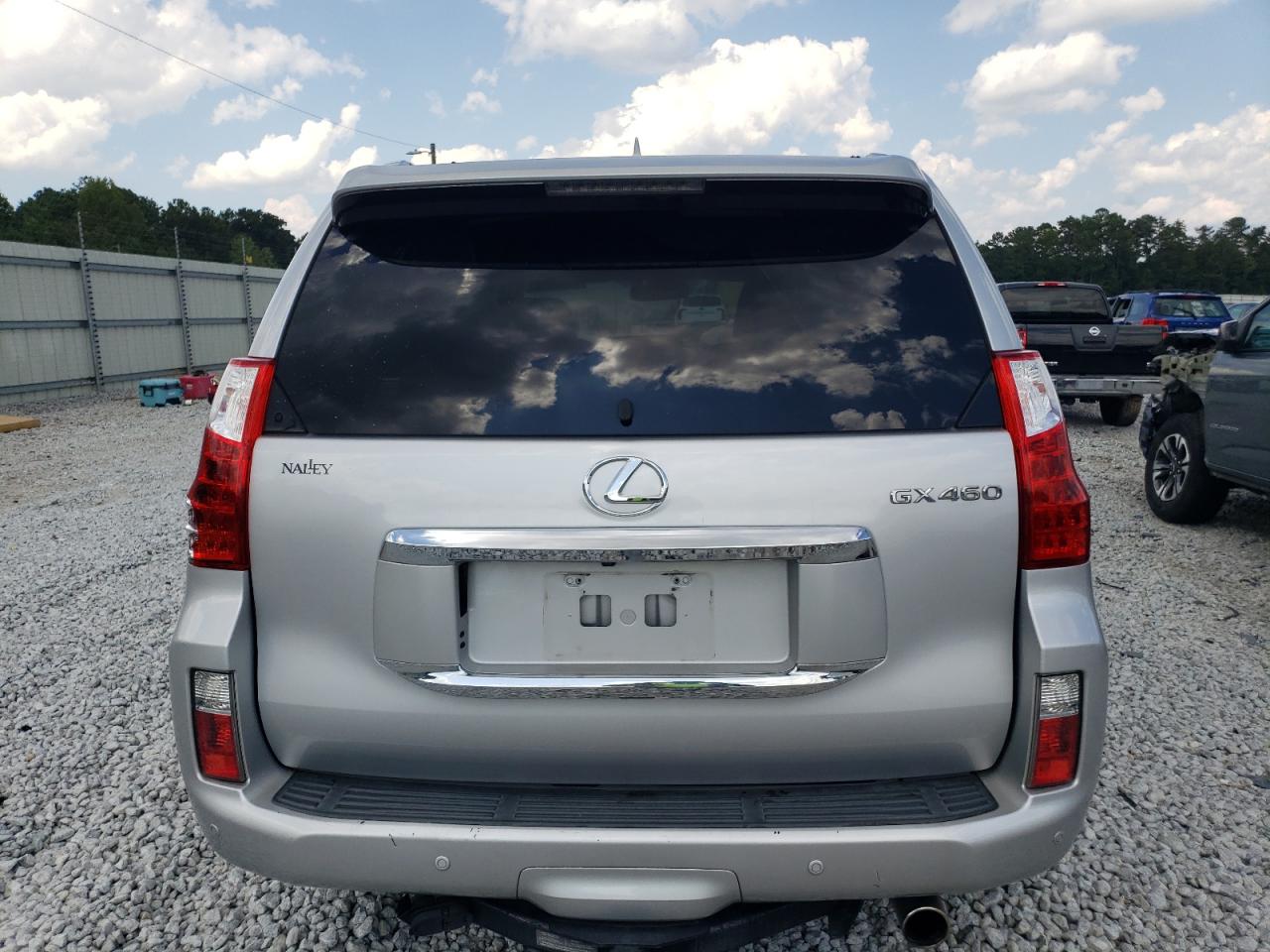 Photo 5 VIN: JTJBM7FX1C5038352 - LEXUS GX 