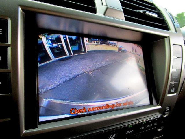 Photo 3 VIN: JTJBM7FX2B5029223 - LEXUS GX 460 