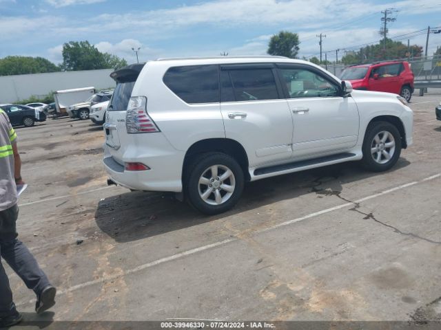 Photo 3 VIN: JTJBM7FX2H5156773 - LEXUS GX 