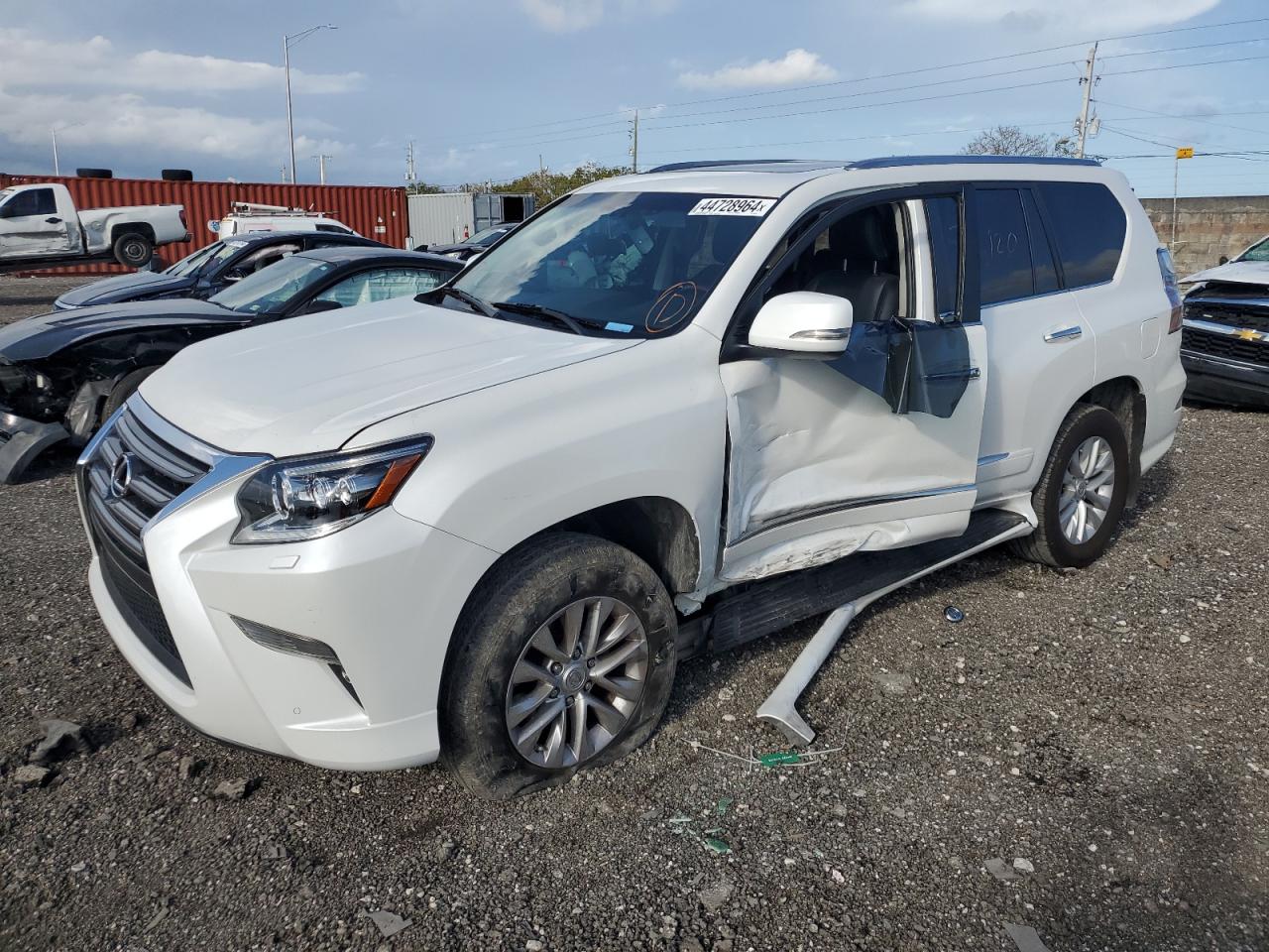 Photo 0 VIN: JTJBM7FX2J5182201 - LEXUS GX 