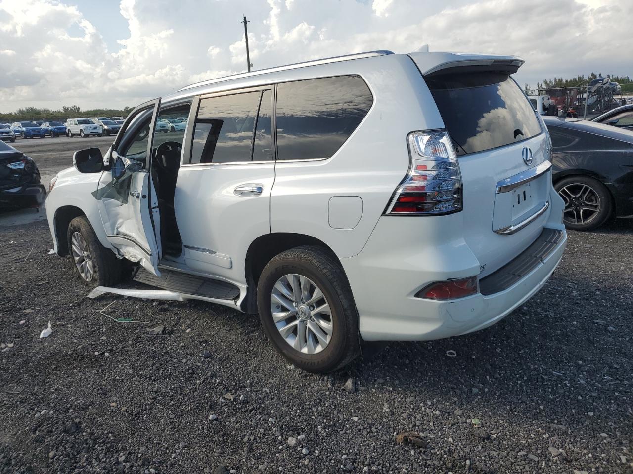 Photo 1 VIN: JTJBM7FX2J5182201 - LEXUS GX 