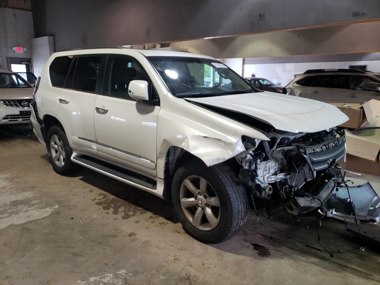 Photo 3 VIN: JTJBM7FX3H5178958 - LEXUS GX 