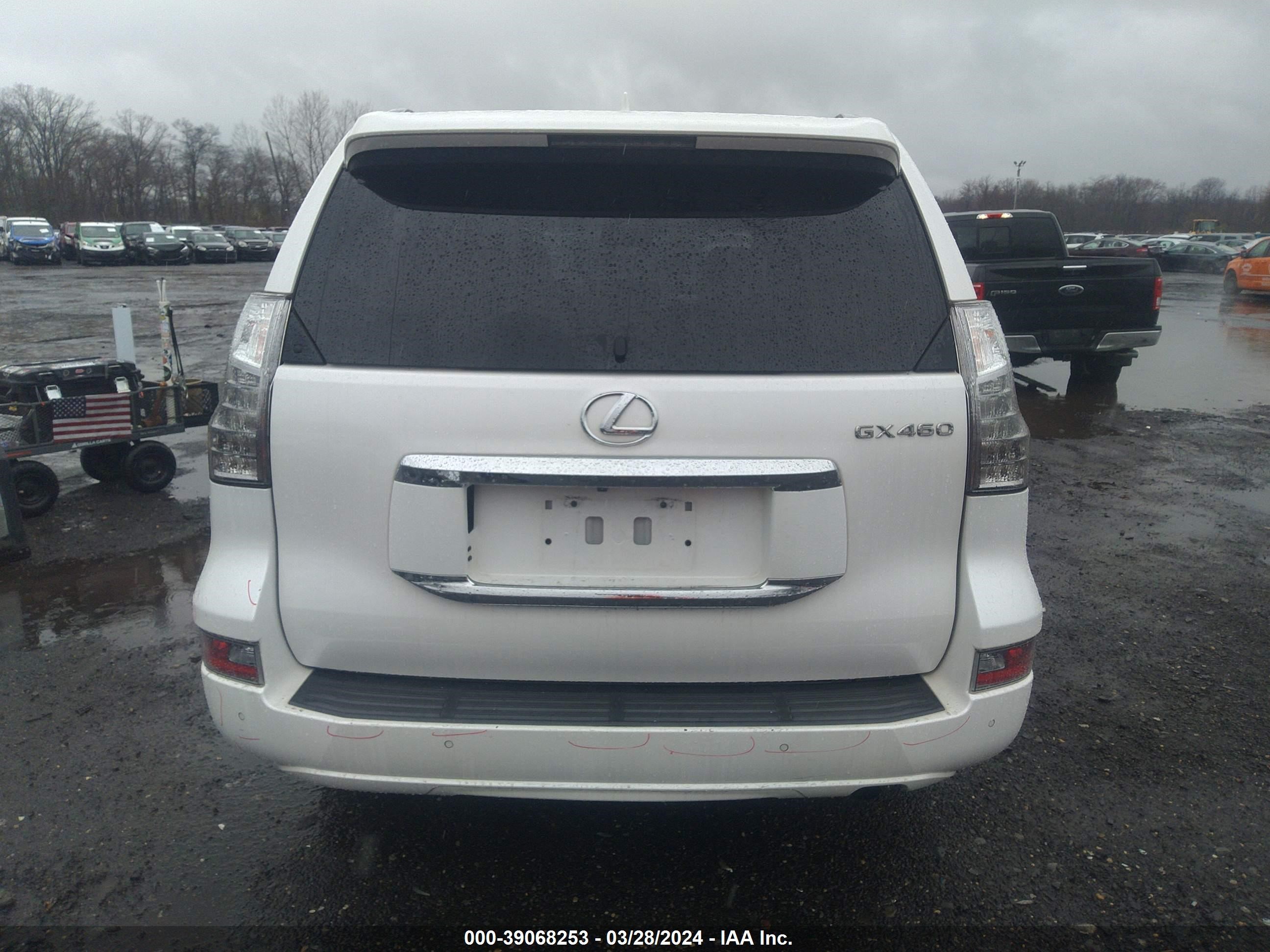 Photo 15 VIN: JTJBM7FX3J5184300 - LEXUS NULL 