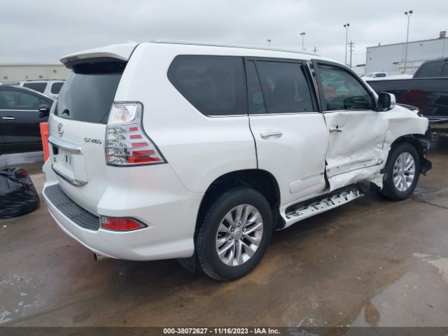 Photo 3 VIN: JTJBM7FX3J5204741 - LEXUS 460 