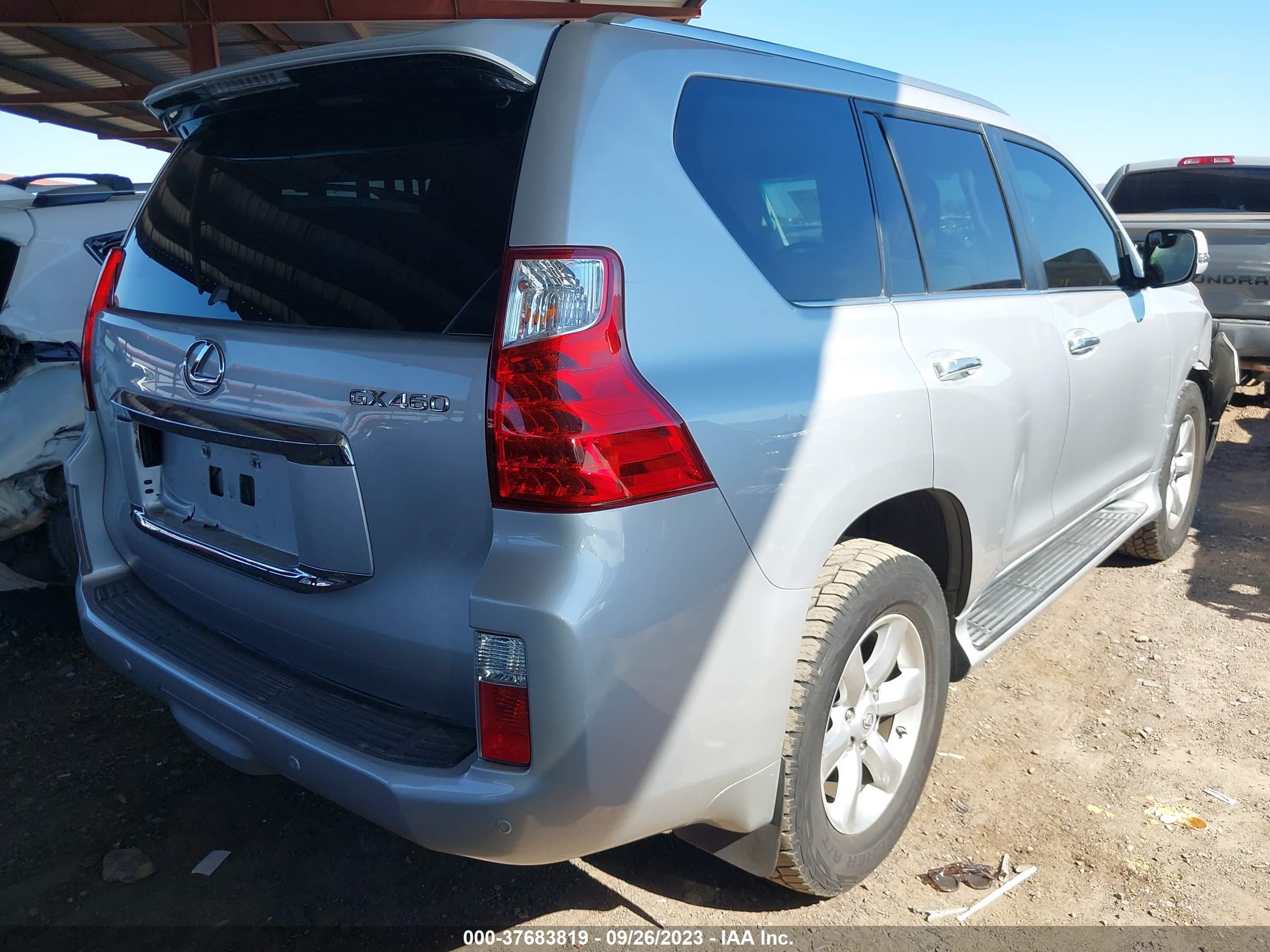 Photo 3 VIN: JTJBM7FX4B5018191 - LEXUS GX 