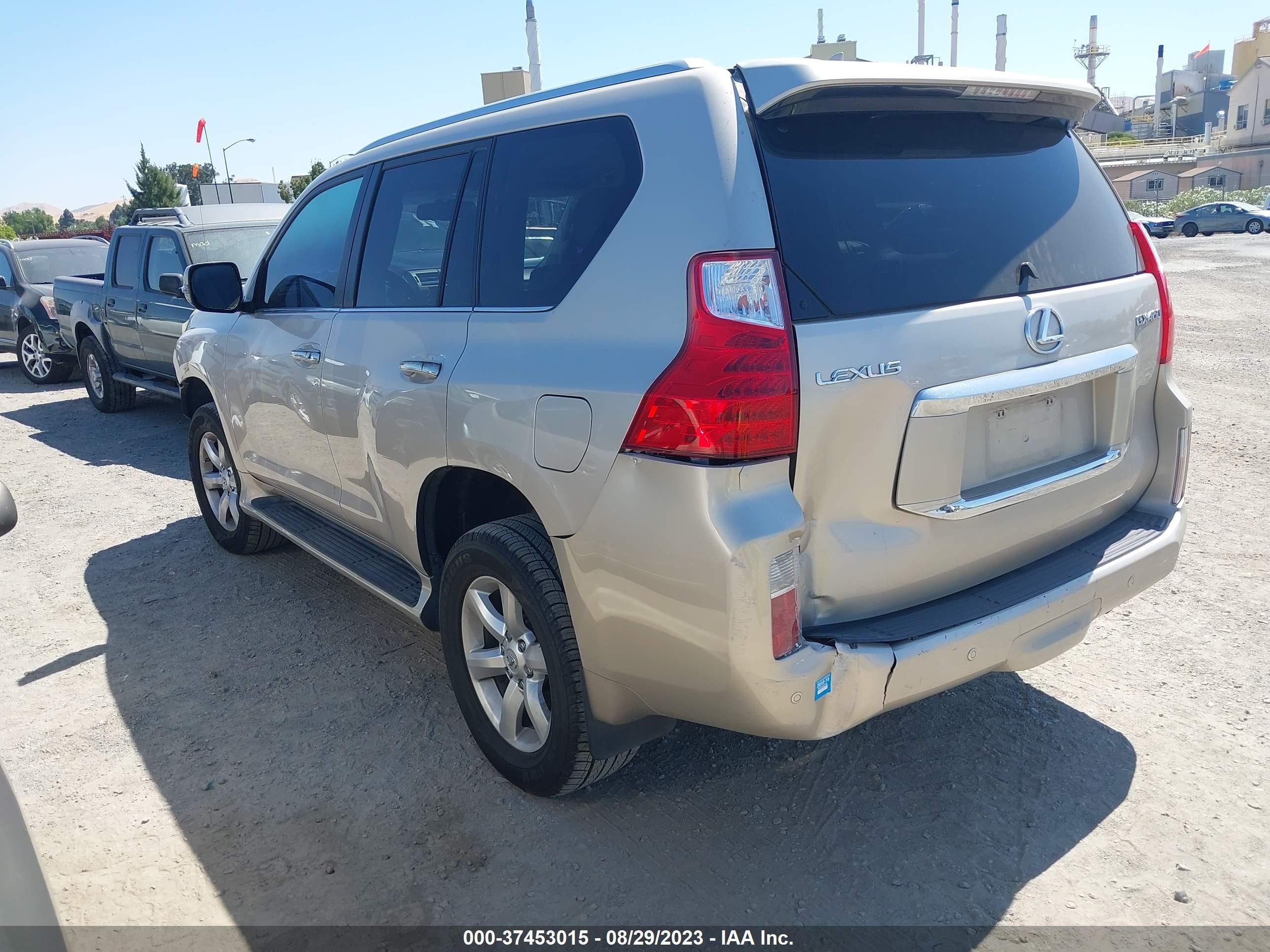 Photo 2 VIN: JTJBM7FX5A5004458 - LEXUS GX 