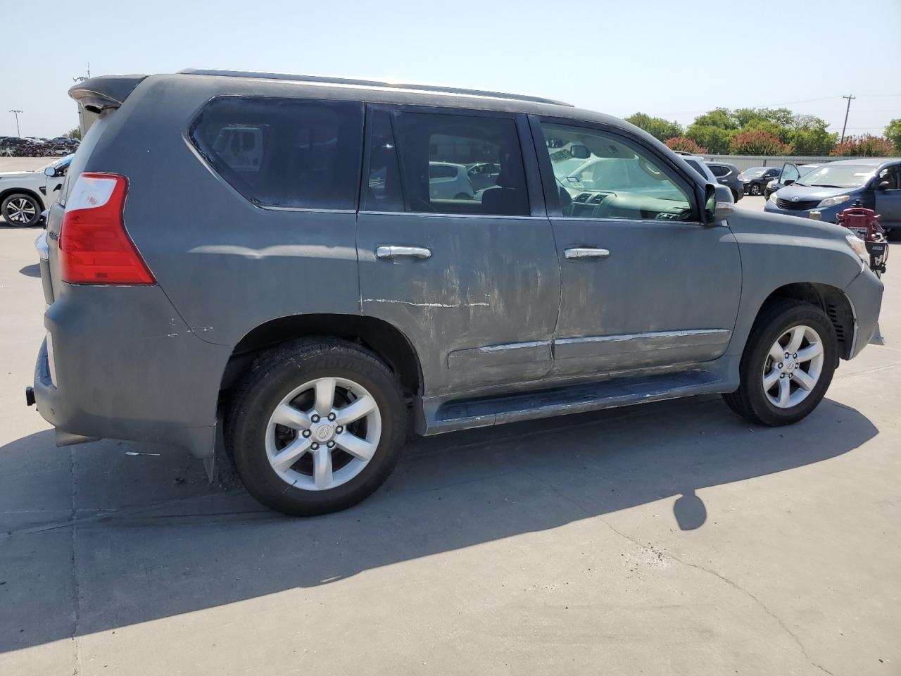 Photo 2 VIN: JTJBM7FX5D5061781 - LEXUS GX 