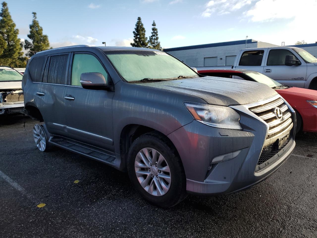 Photo 3 VIN: JTJBM7FX7E5068667 - LEXUS GX 