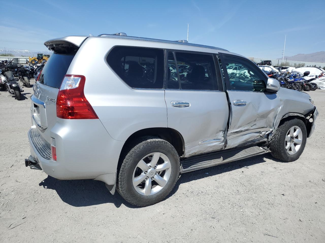 Photo 2 VIN: JTJBM7FX8A5007970 - LEXUS GX 