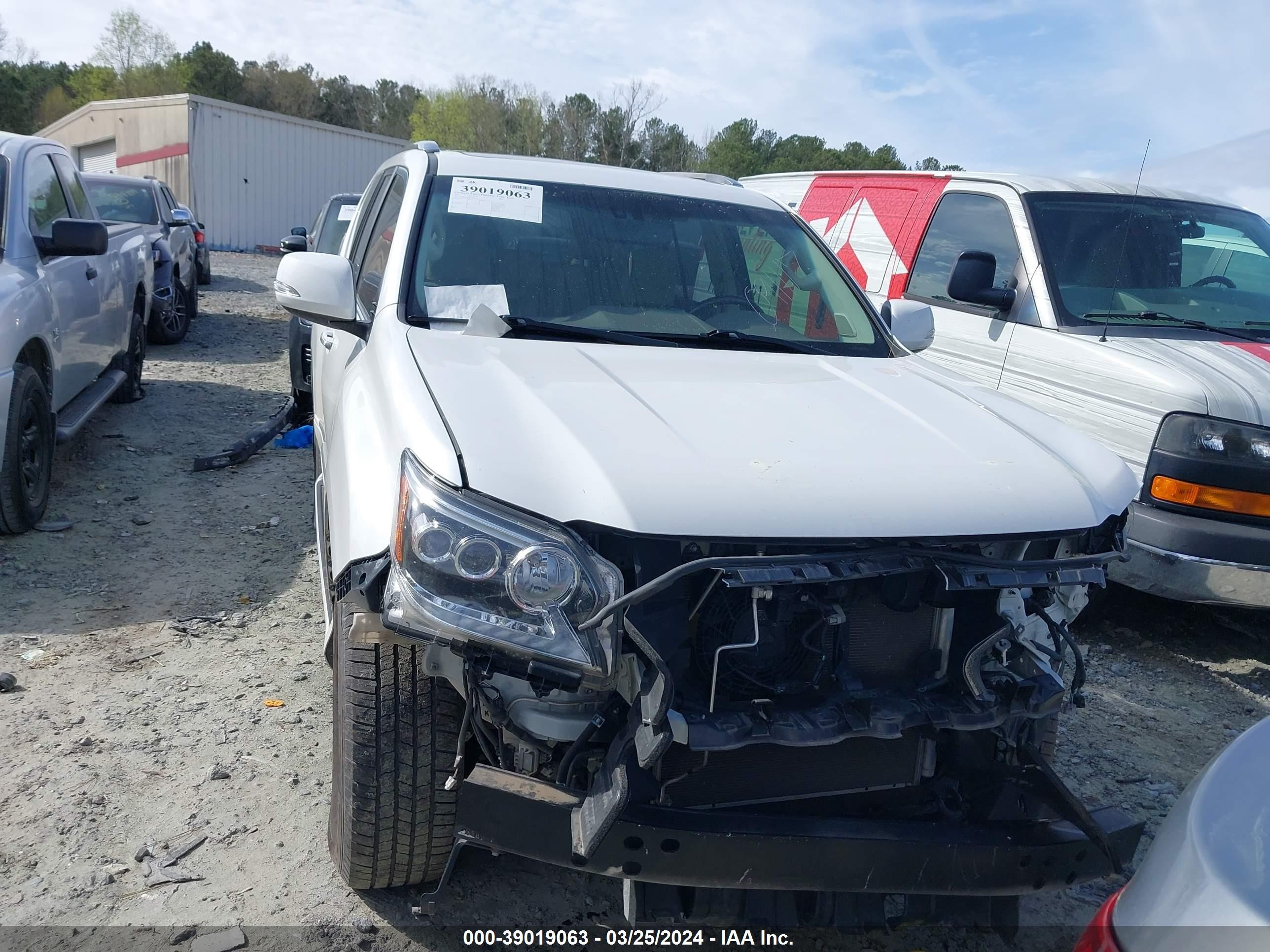 Photo 11 VIN: JTJBM7FX8F5091117 - LEXUS NX-300H 