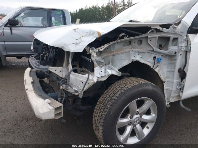 Photo 5 VIN: JTJBM7FX9B5021667 - LEXUS GX 460 