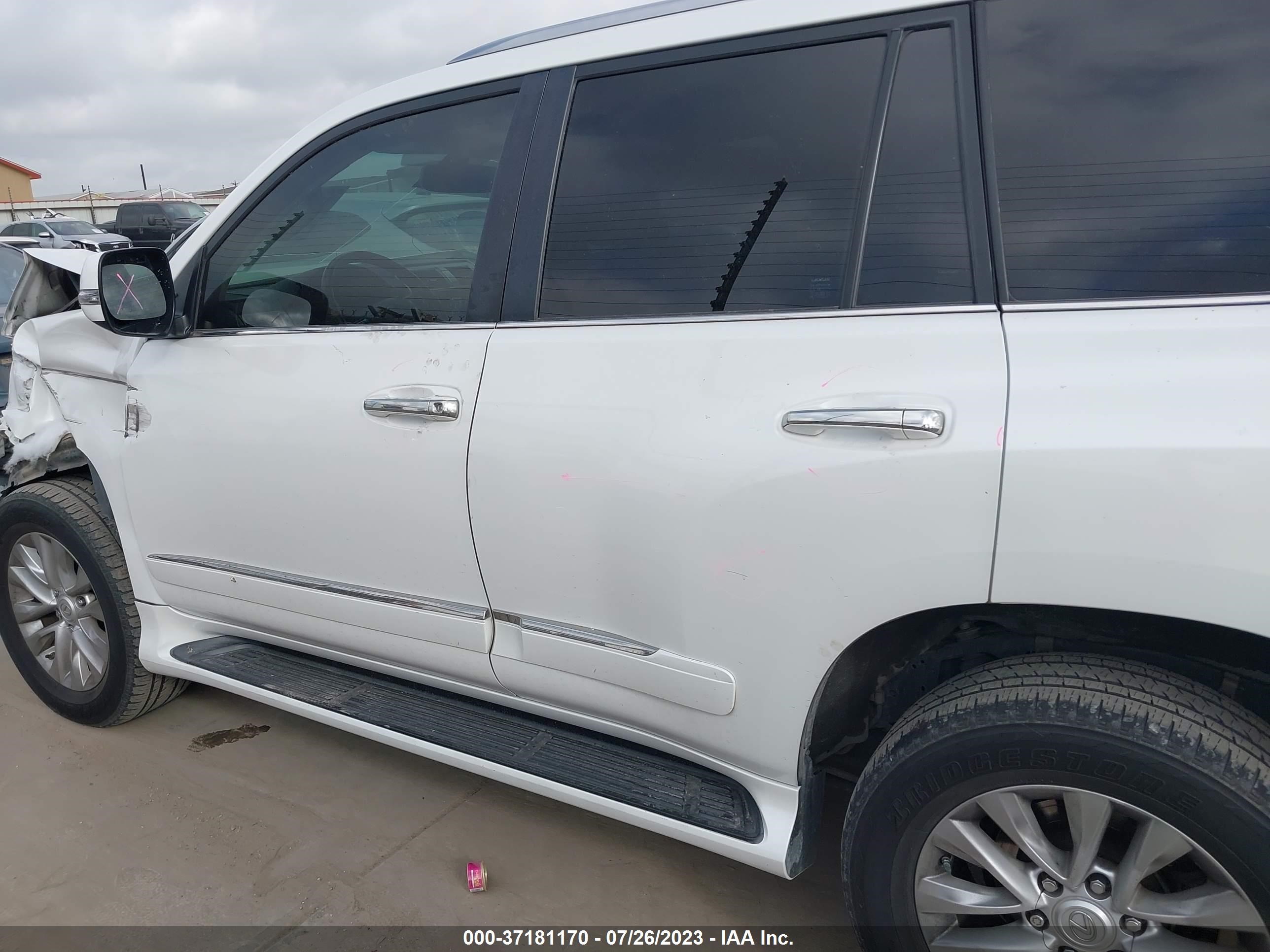 Photo 13 VIN: JTJBM7FX9G5137118 - LEXUS GX 