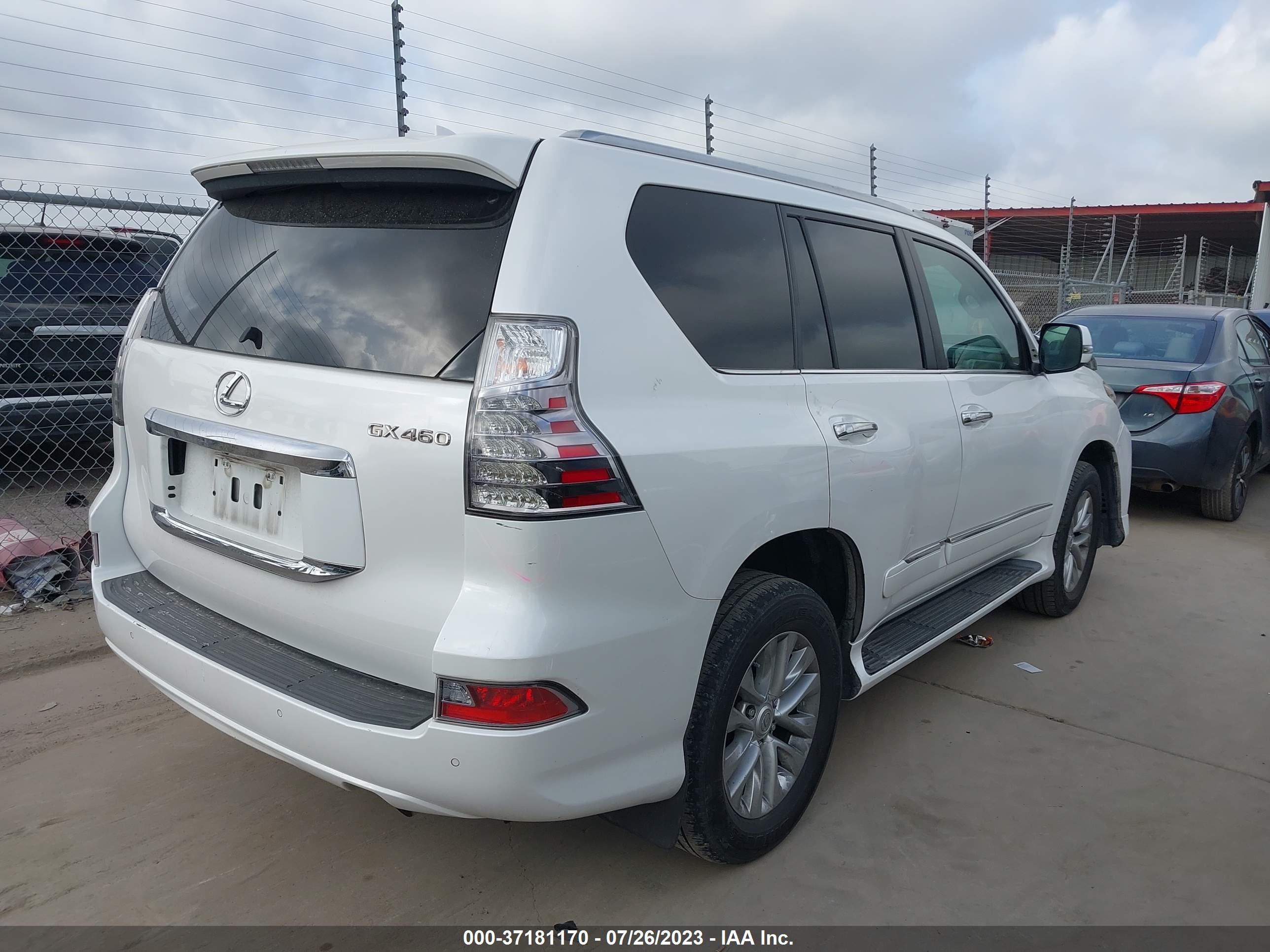 Photo 3 VIN: JTJBM7FX9G5137118 - LEXUS GX 