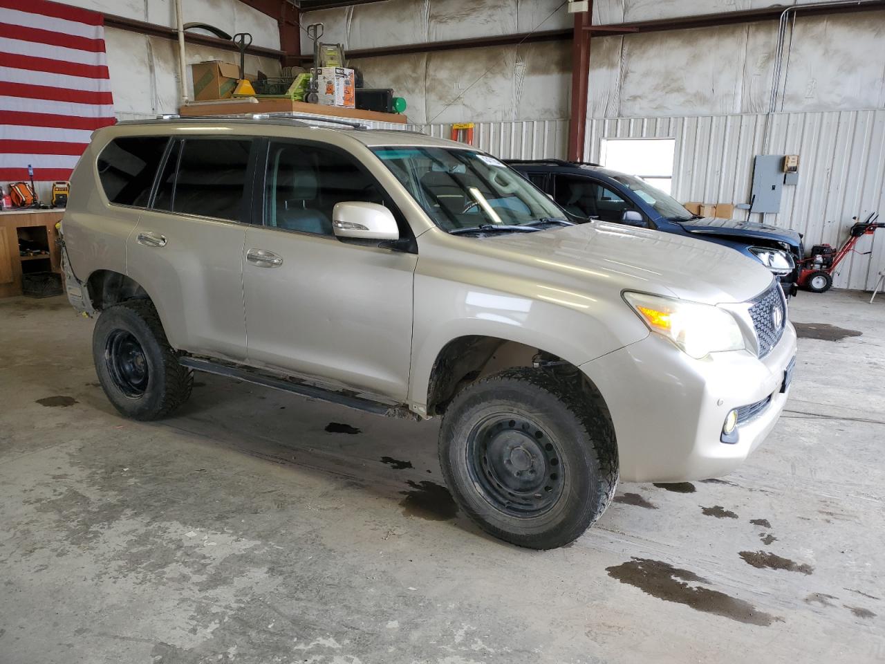 Photo 3 VIN: JTJBM7FXXA5008375 - LEXUS GX 