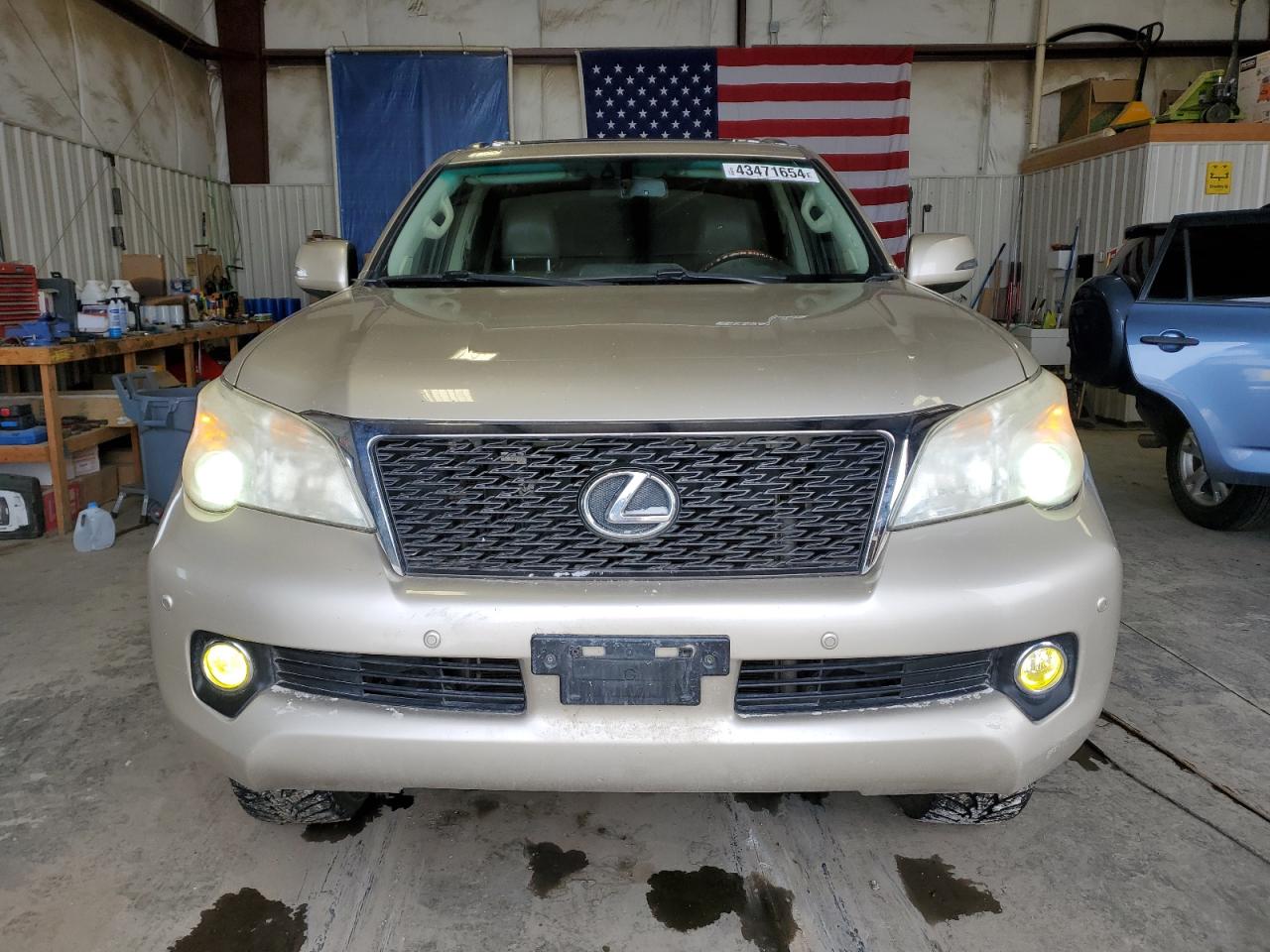 Photo 4 VIN: JTJBM7FXXA5008375 - LEXUS GX 