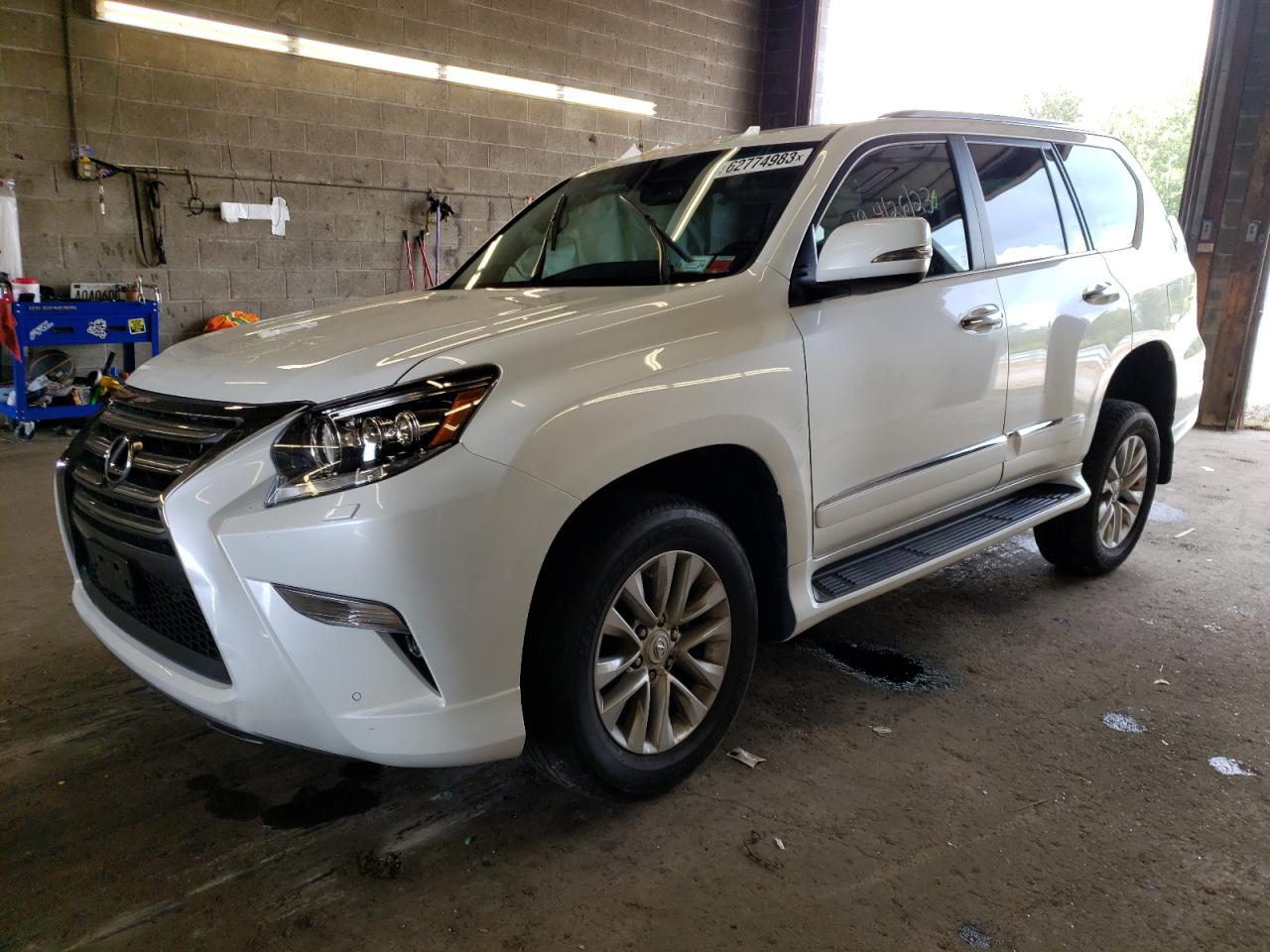 Photo 0 VIN: JTJBM7FXXJ5207684 - LEXUS GX 